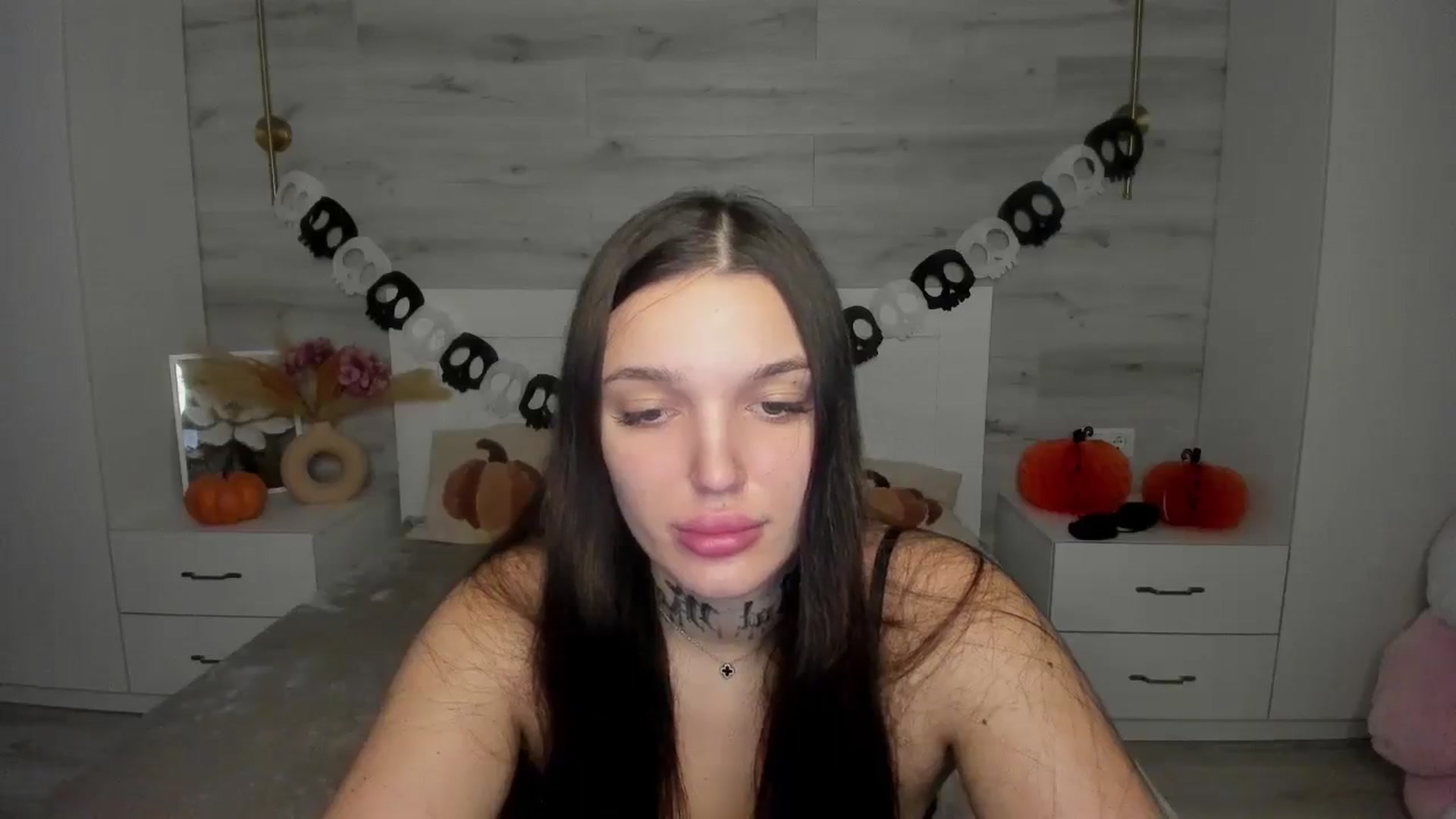 Gallery image thumbnail from AlejaRey's myfreecams stream on, 11/12/2025, 09:57 image 16 of 20