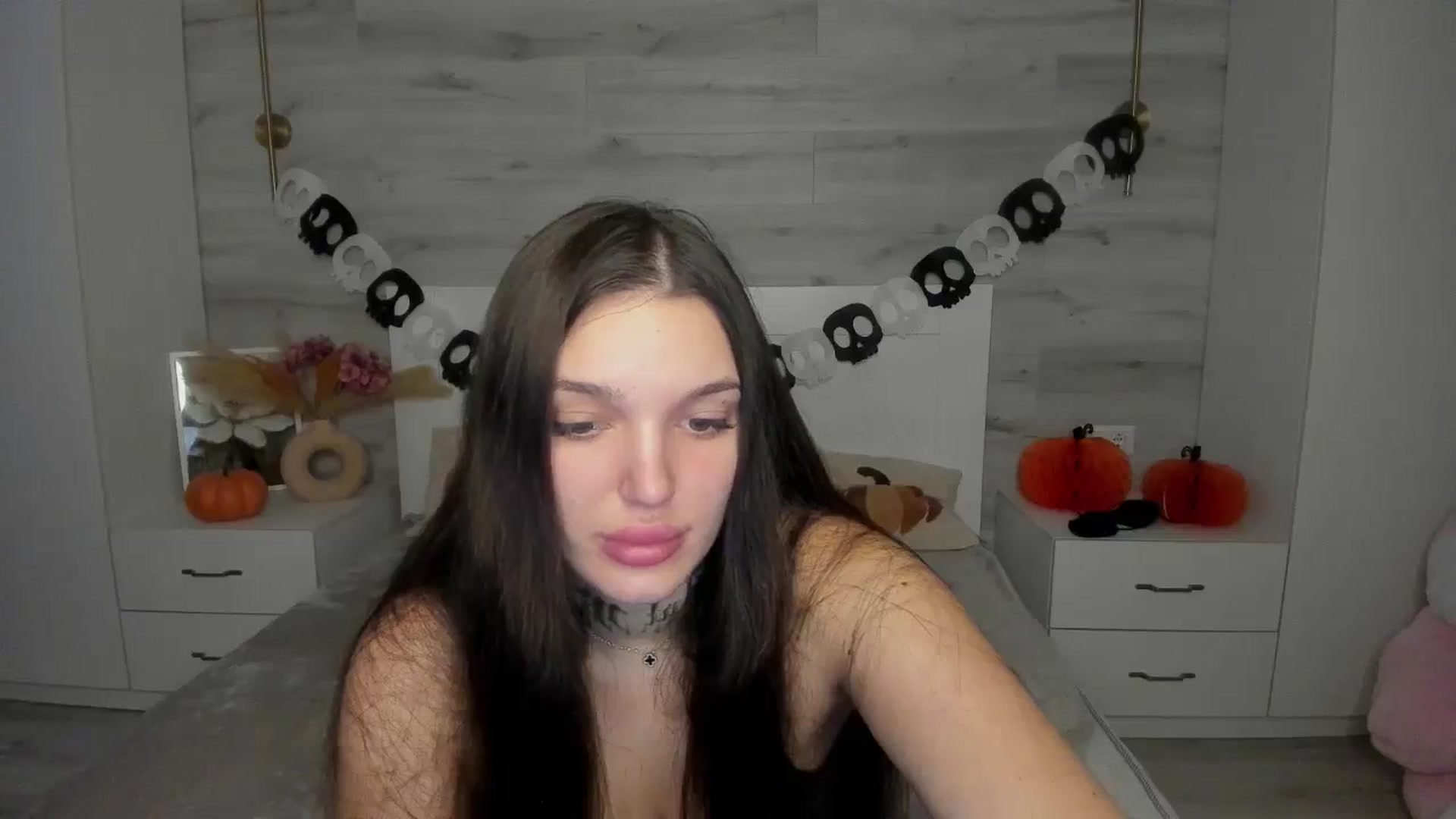 Gallery image thumbnail from AlejaRey's myfreecams stream on, 11/12/2025, 09:57 image 8 of 20
