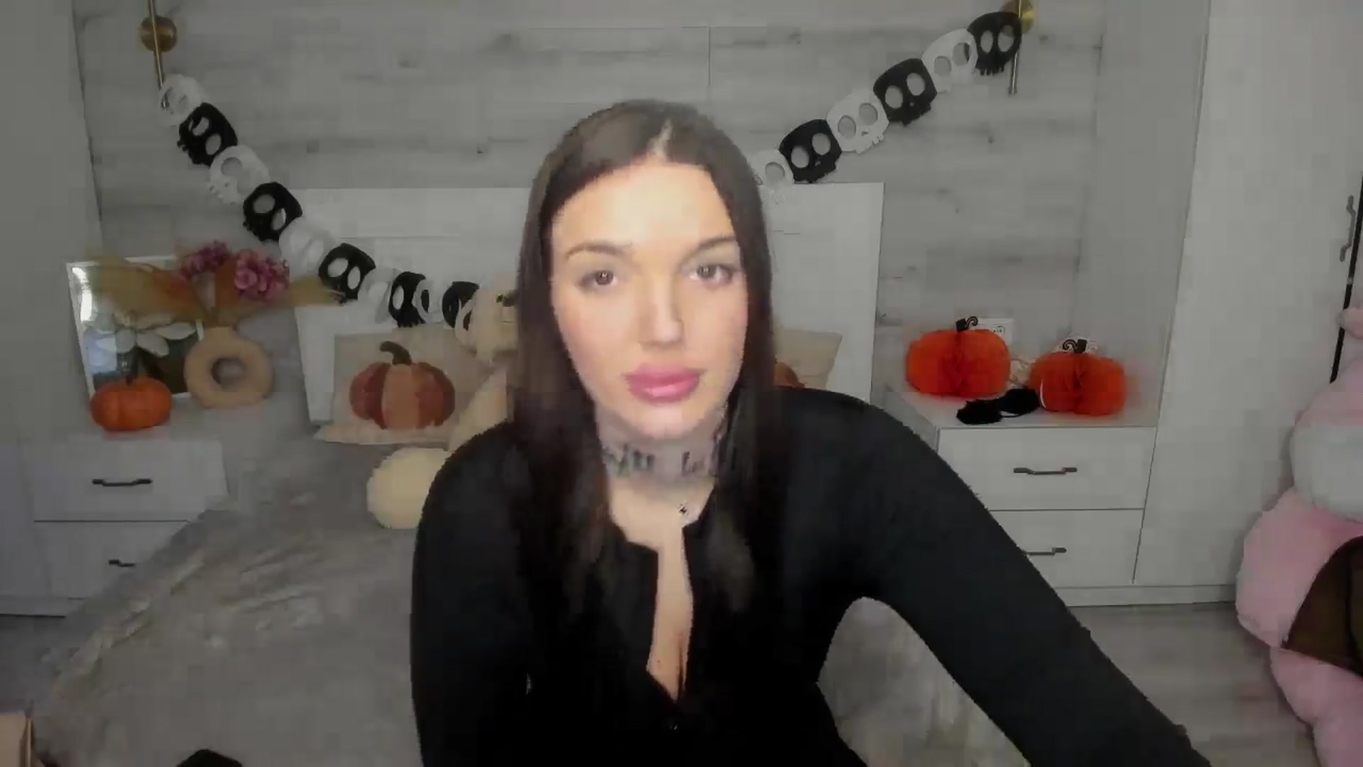 Gallery image thumbnail from AlejaRey's myfreecams stream on, 11/14/2025, 09:38 image 5 of 20