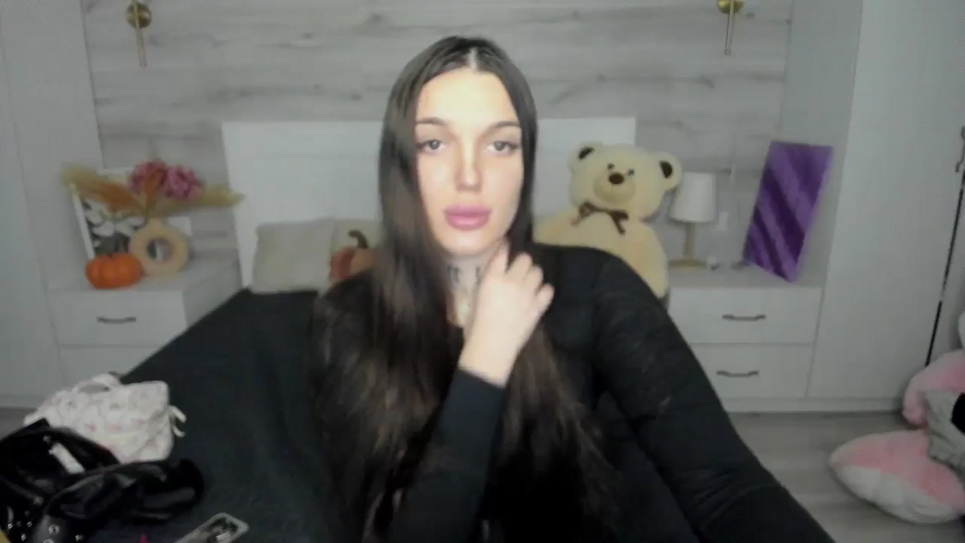 Gallery image thumbnail from AlejaRey's myfreecams stream on, 11/24/2025, 10:53 image 12 of 20