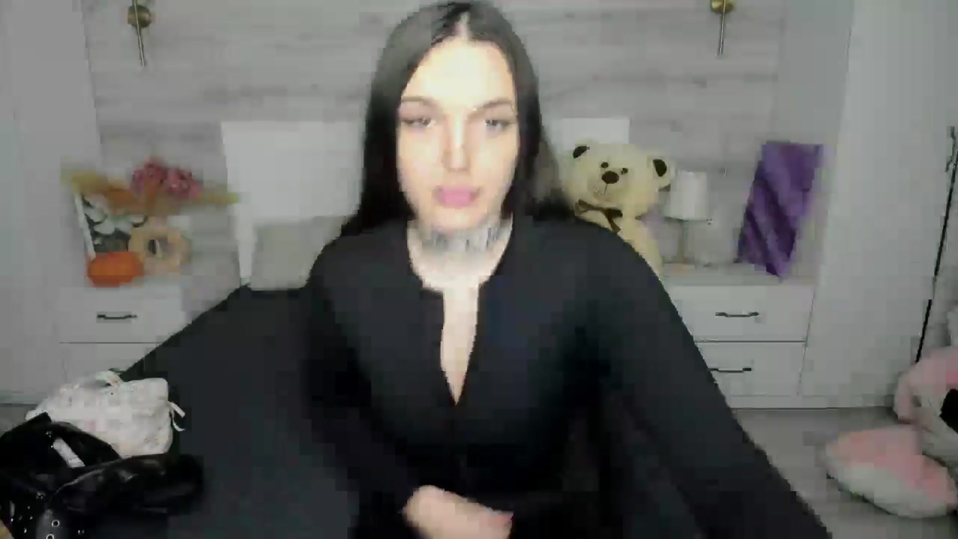 Gallery image thumbnail from AlejaRey's myfreecams stream on, 11/24/2025, 10:53 image 4 of 20
