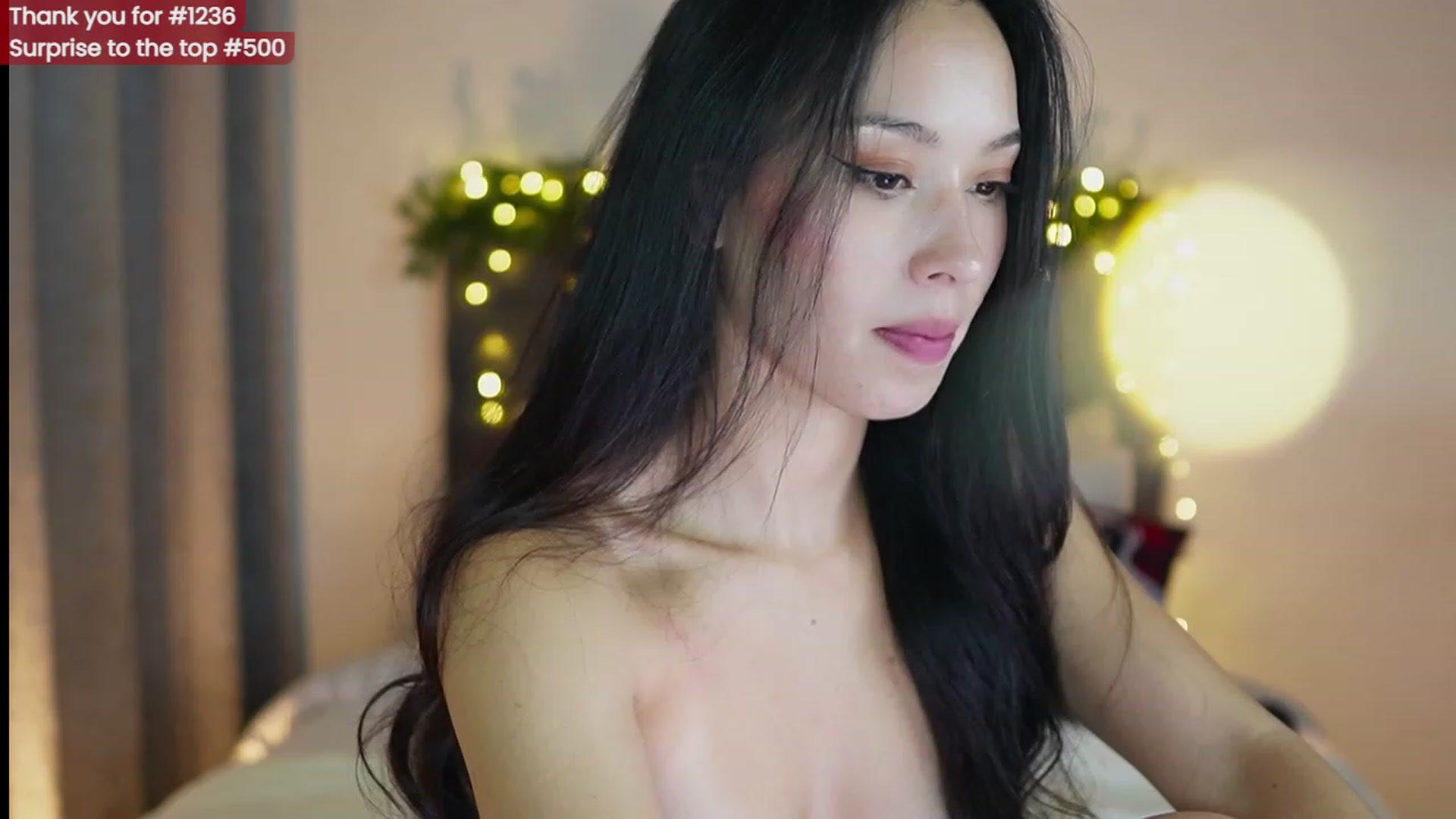 Gallery image thumbnail from AlejaVibe's myfreecams stream on, 12/13/2023, 07:53 image 15 of 20