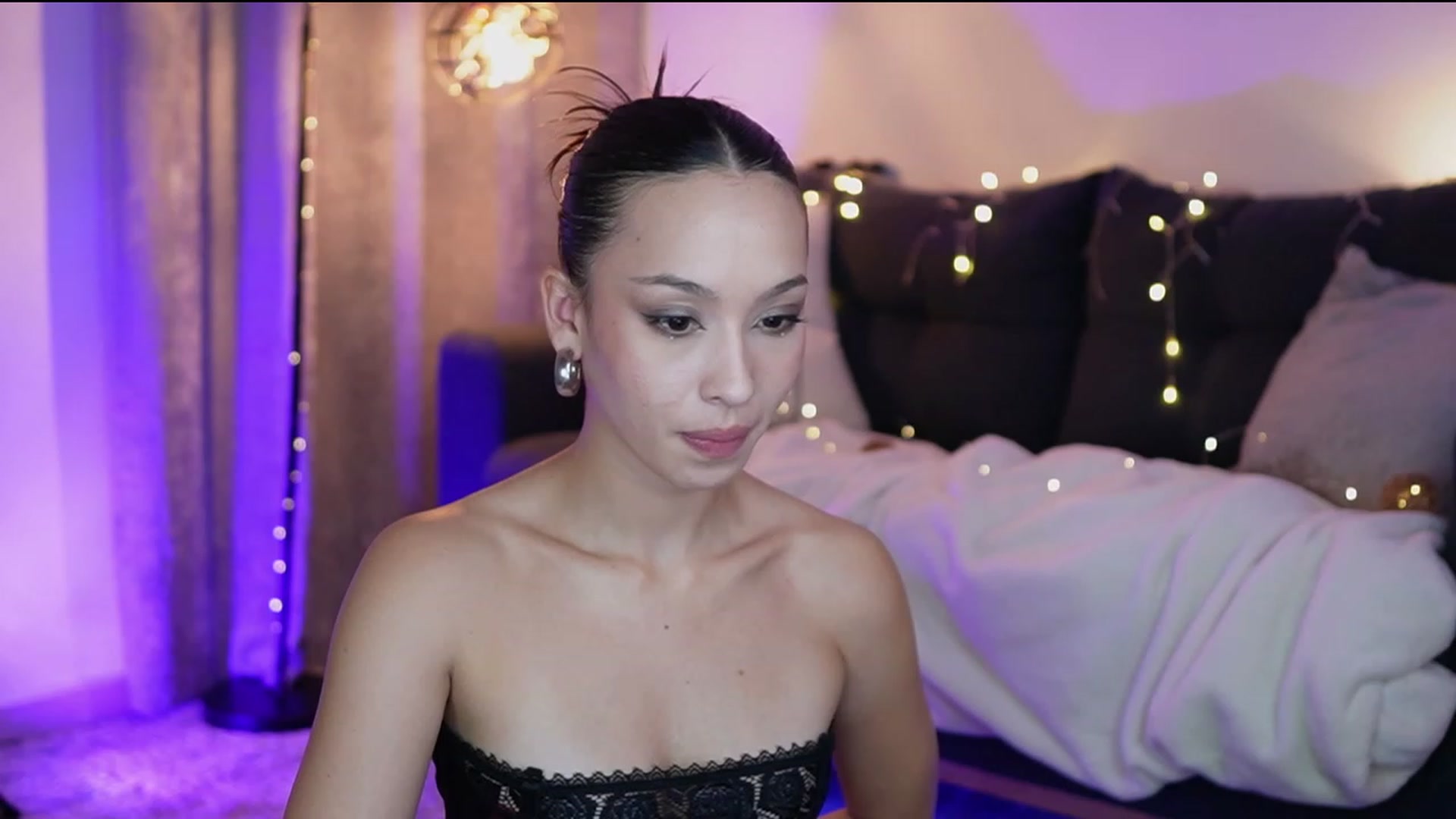 Gallery image thumbnail from AlejaVibe's myfreecams stream on, 01/04/2024, 05:11 image 11 of 20