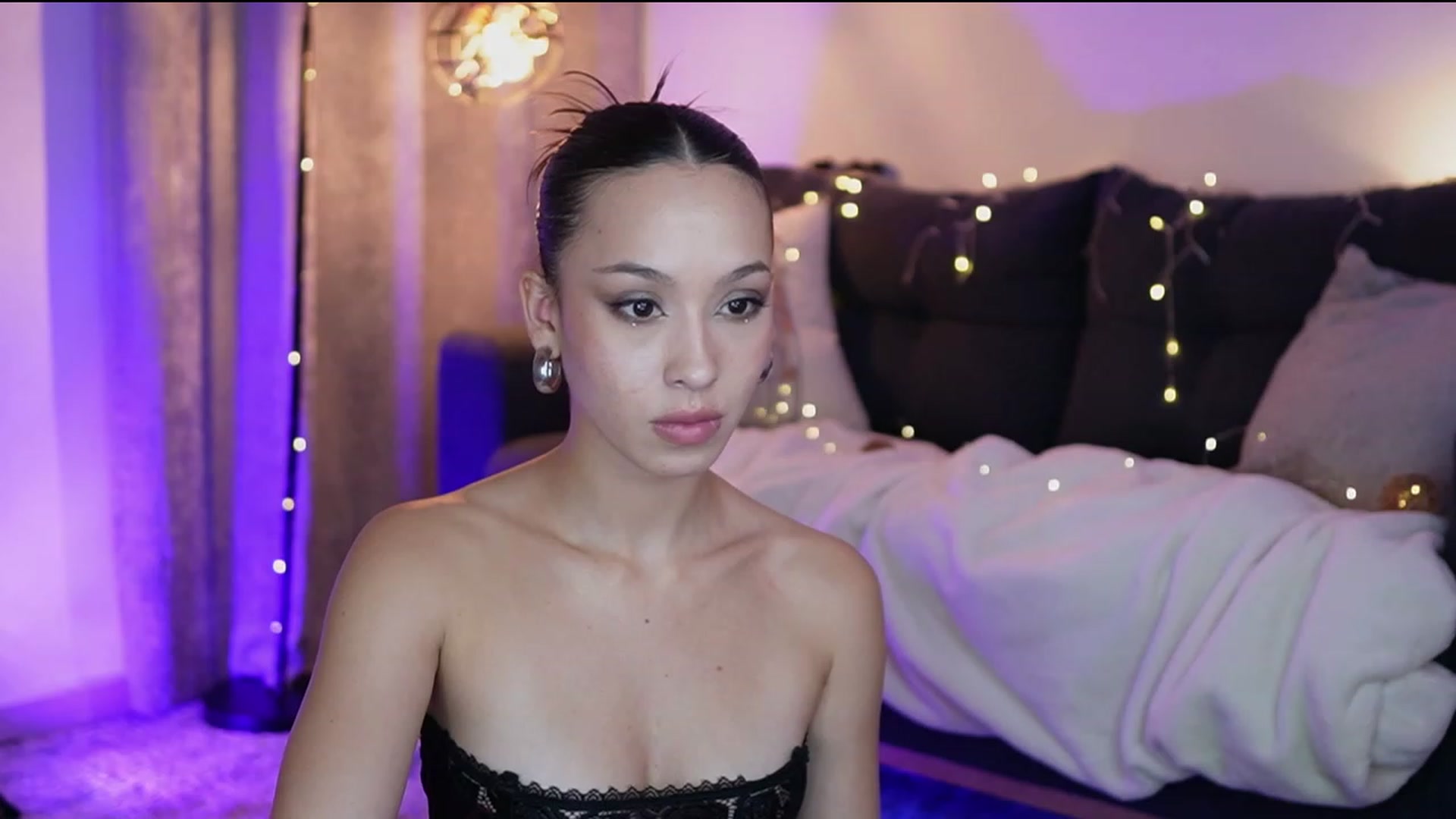 Gallery image thumbnail from AlejaVibe's myfreecams stream on, 01/04/2024, 05:11 image 19 of 20