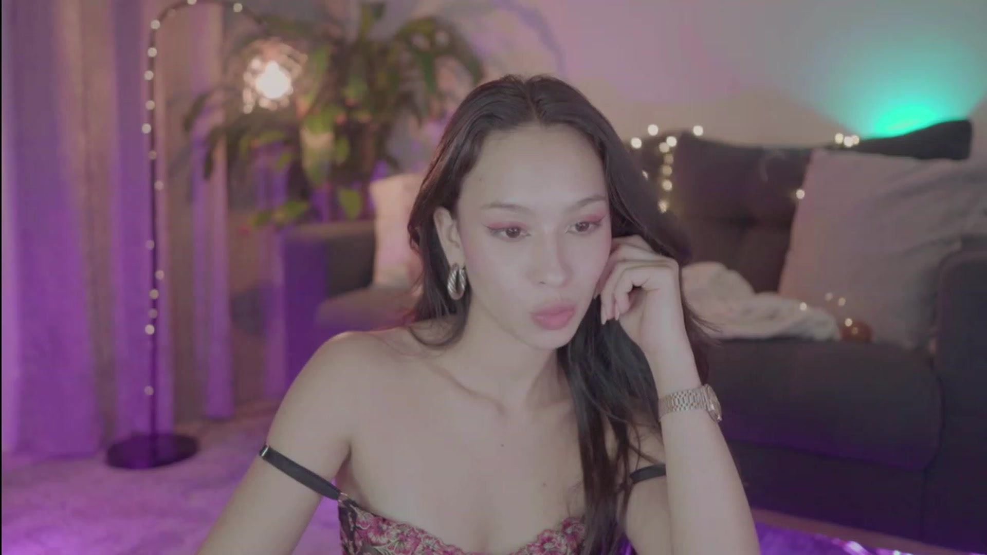 Gallery image thumbnail from AlejaVibe's myfreecams stream on, 01/11/2024, 06:01 image 17 of 20