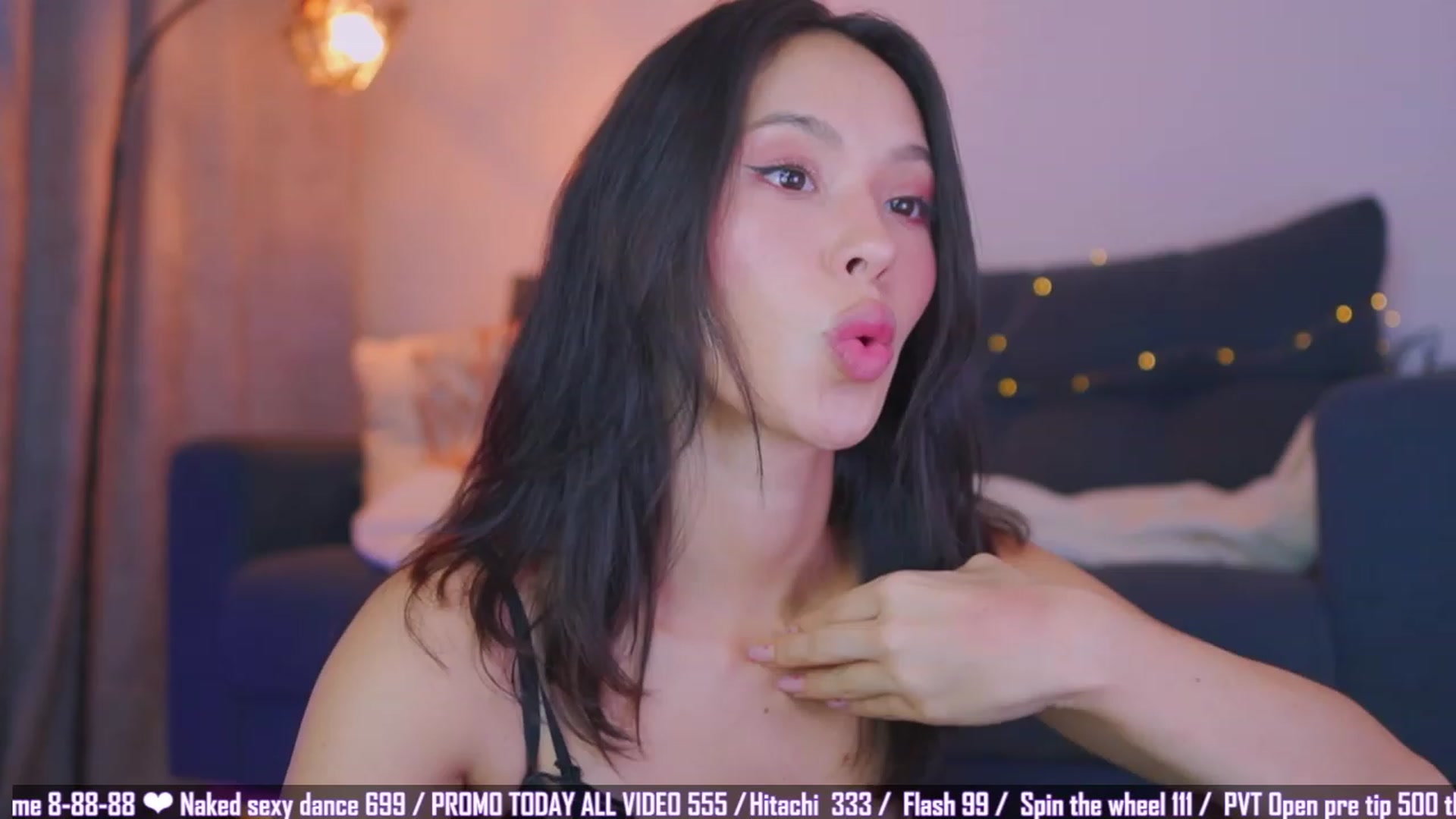 Gallery image thumbnail from AlejaVibe's myfreecams stream on, 03/05/2024, 07:38 image 3 of 20