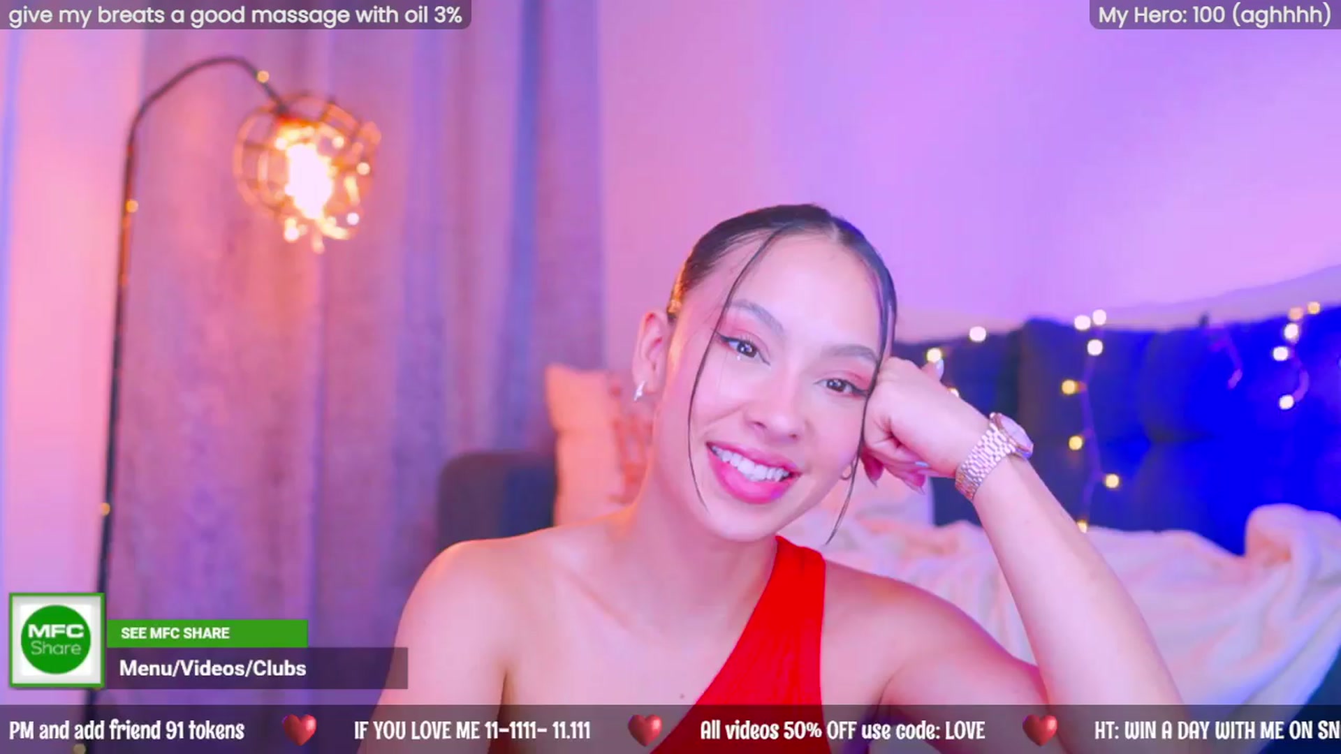Gallery image thumbnail from AlejaVibe's myfreecams stream on, 04/10/2024, 08:00 image 10 of 20