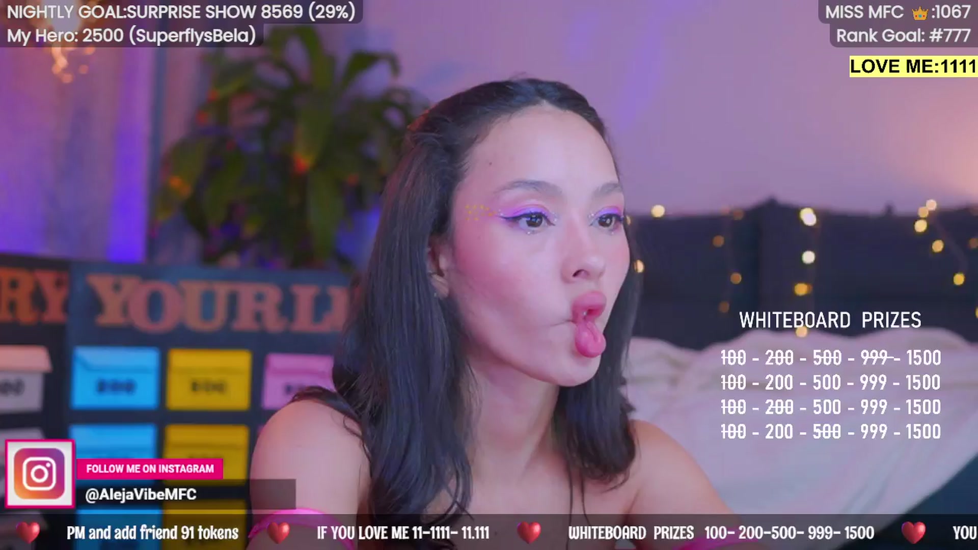Gallery image thumbnail from AlejaVibe's myfreecams stream on, 04/14/2024, 08:43 image 18 of 20