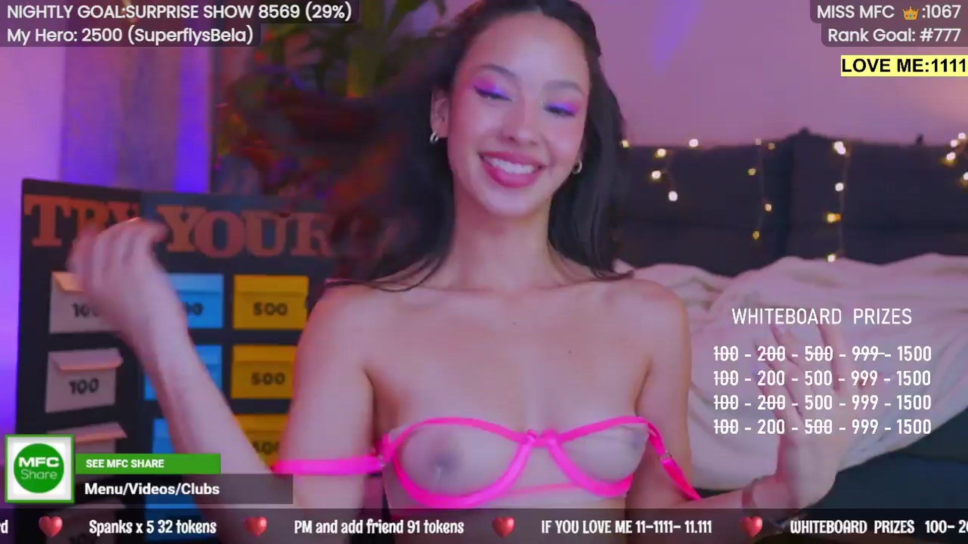 Gallery image thumbnail from AlejaVibe's myfreecams stream on, 04/14/2024, 08:43 image 11 of 20