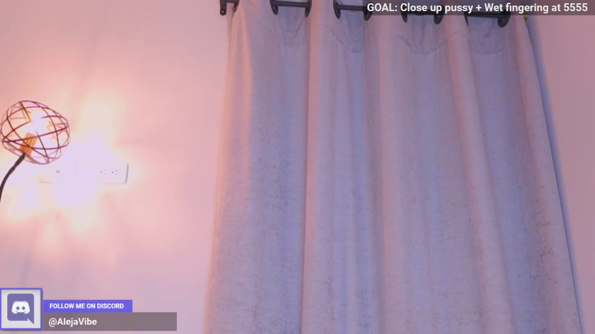 Gallery image thumbnail from AlejaVibe's myfreecams stream on, 05/21/2024, 17:24 image 3 of 20