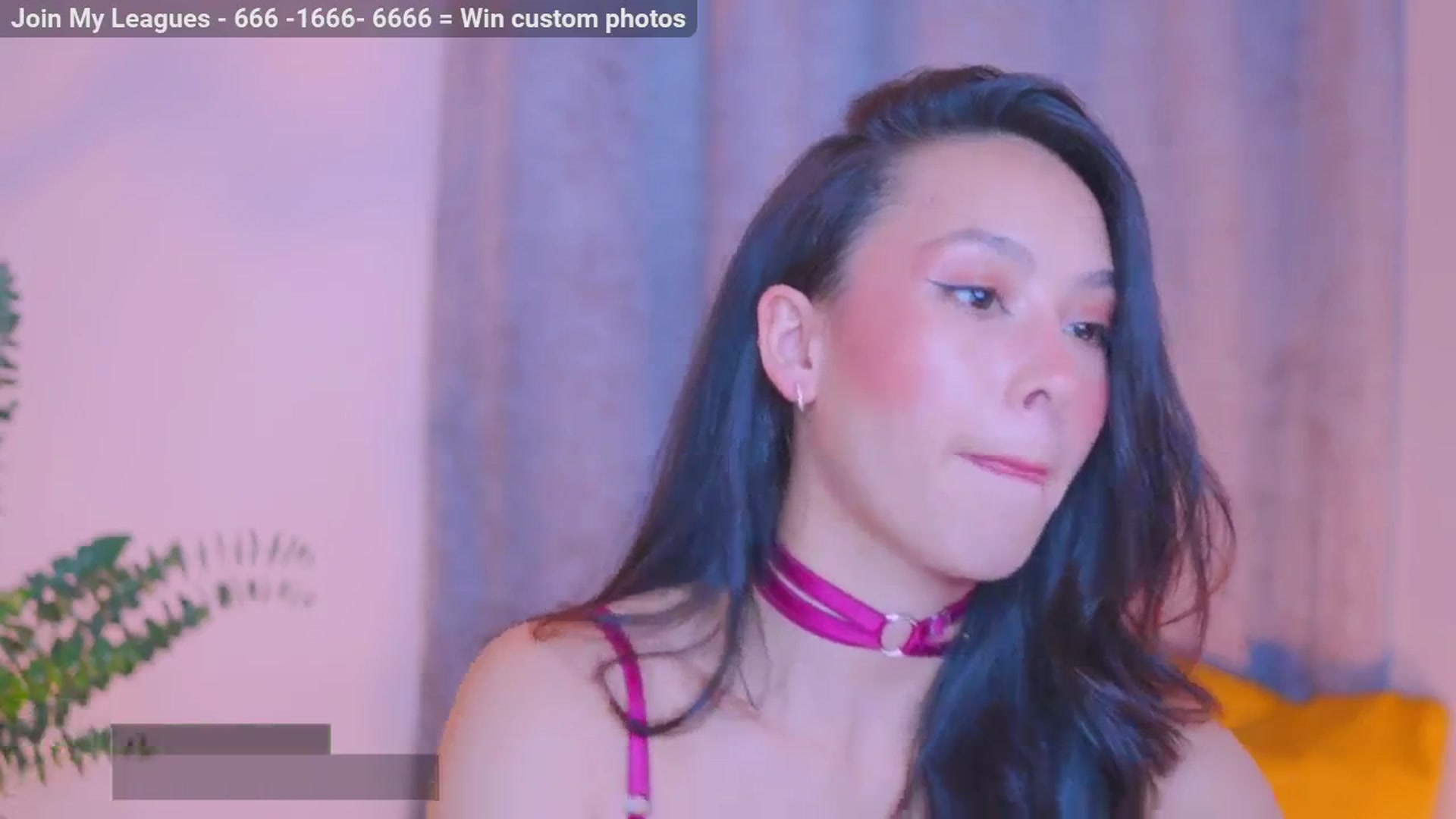 Gallery image thumbnail from AlejaVibe's myfreecams stream on, 05/30/2024, 06:51 image 12 of 20
