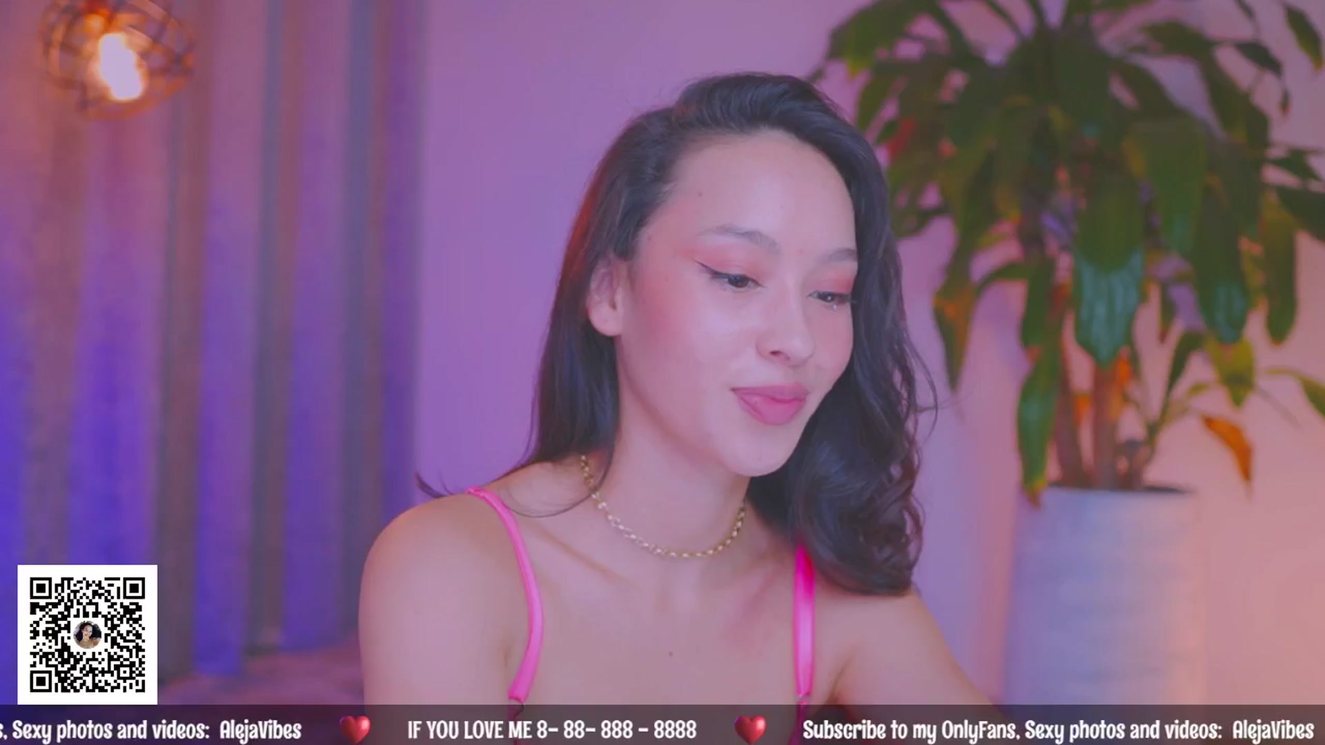 Gallery image thumbnail from AlejaVibe's myfreecams stream on, 07/17/2024, 18:08 image 8 of 20