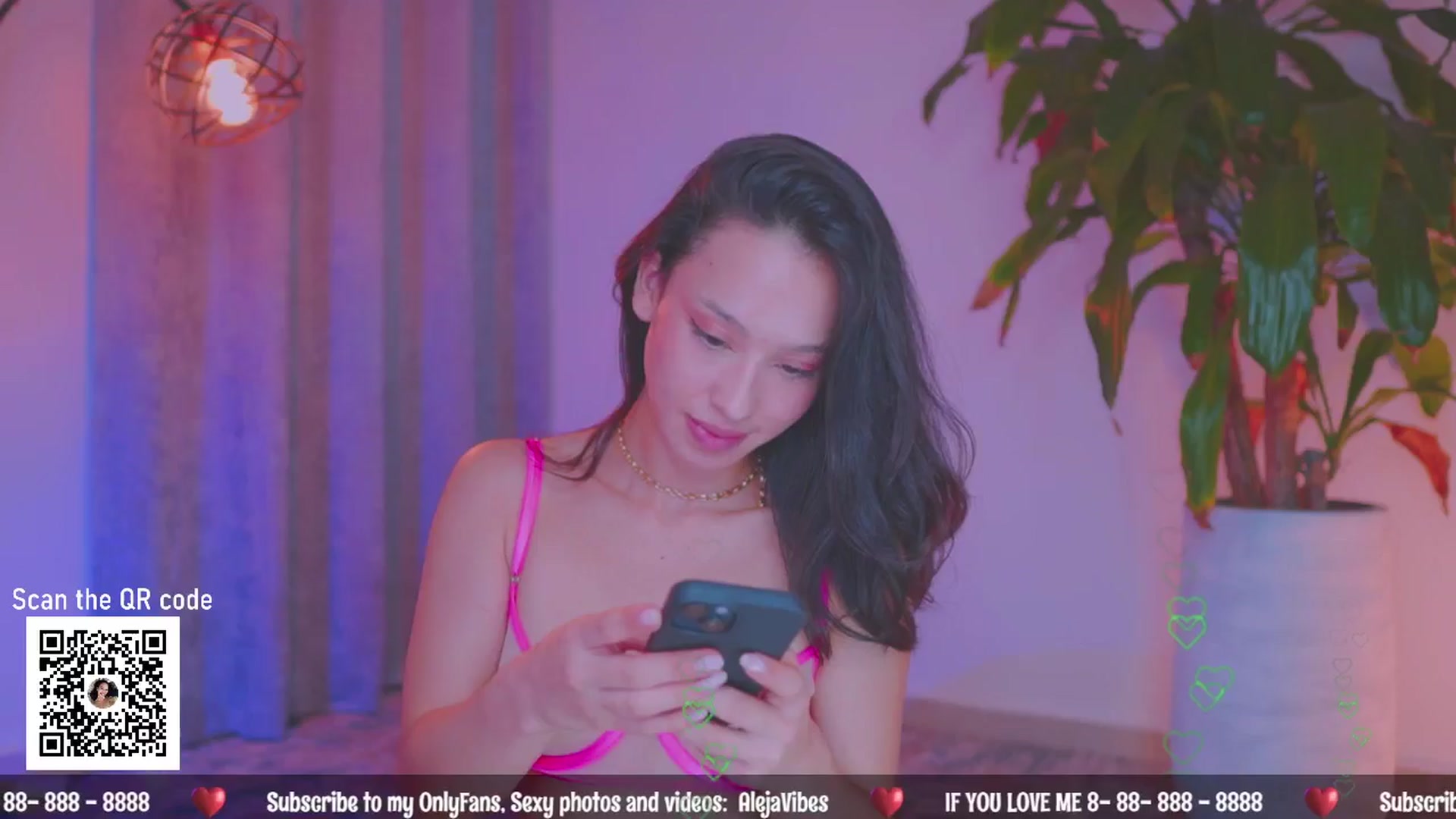 Gallery image thumbnail from AlejaVibe's myfreecams stream on, 07/17/2024, 19:20 image 13 of 20