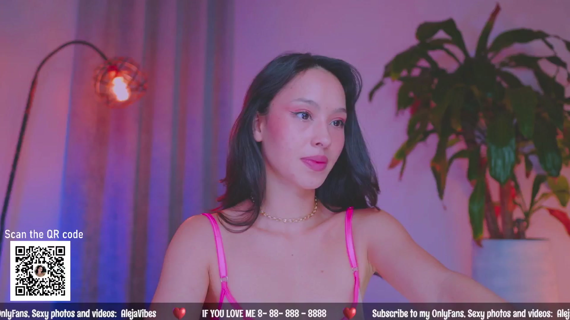 Gallery image thumbnail from AlejaVibe's myfreecams stream on, 07/17/2024, 20:17 image 20 of 20