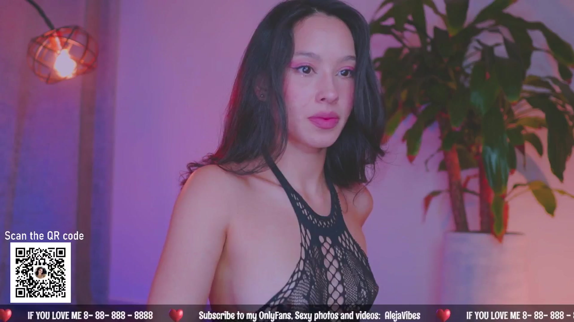 Gallery image thumbnail from AlejaVibe's myfreecams stream on, 07/19/2024, 06:36 image 5 of 20