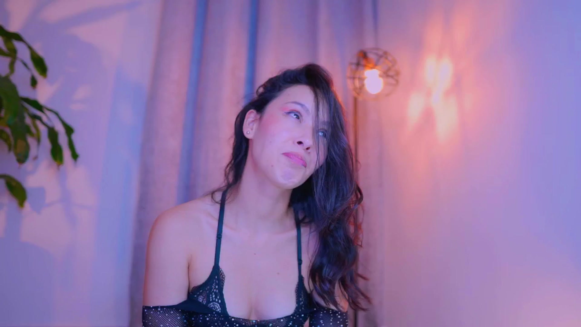 Gallery image thumbnail from AlejaVibe's myfreecams stream on, 07/20/2024, 11:09 image 6 of 20