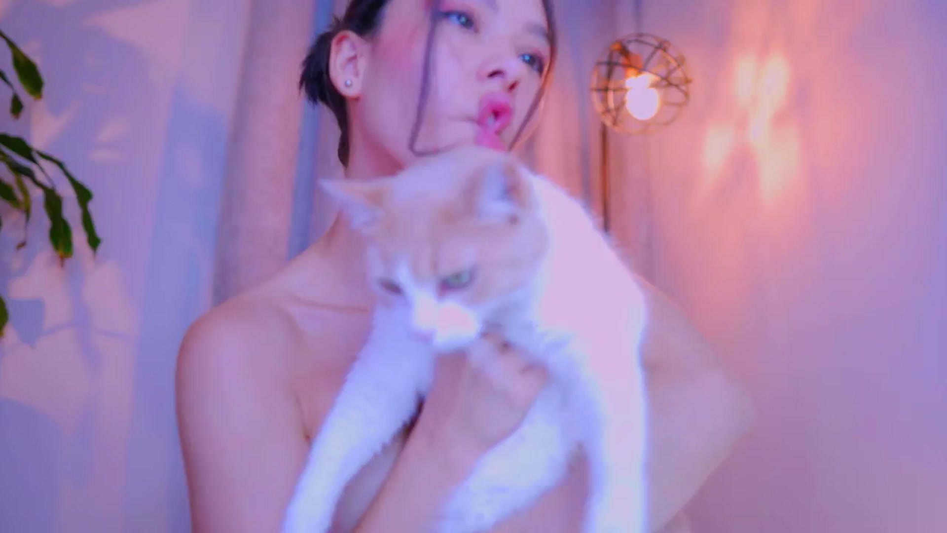 Gallery image thumbnail from AlejaVibe's myfreecams stream on, 07/20/2024, 11:09 image 17 of 20