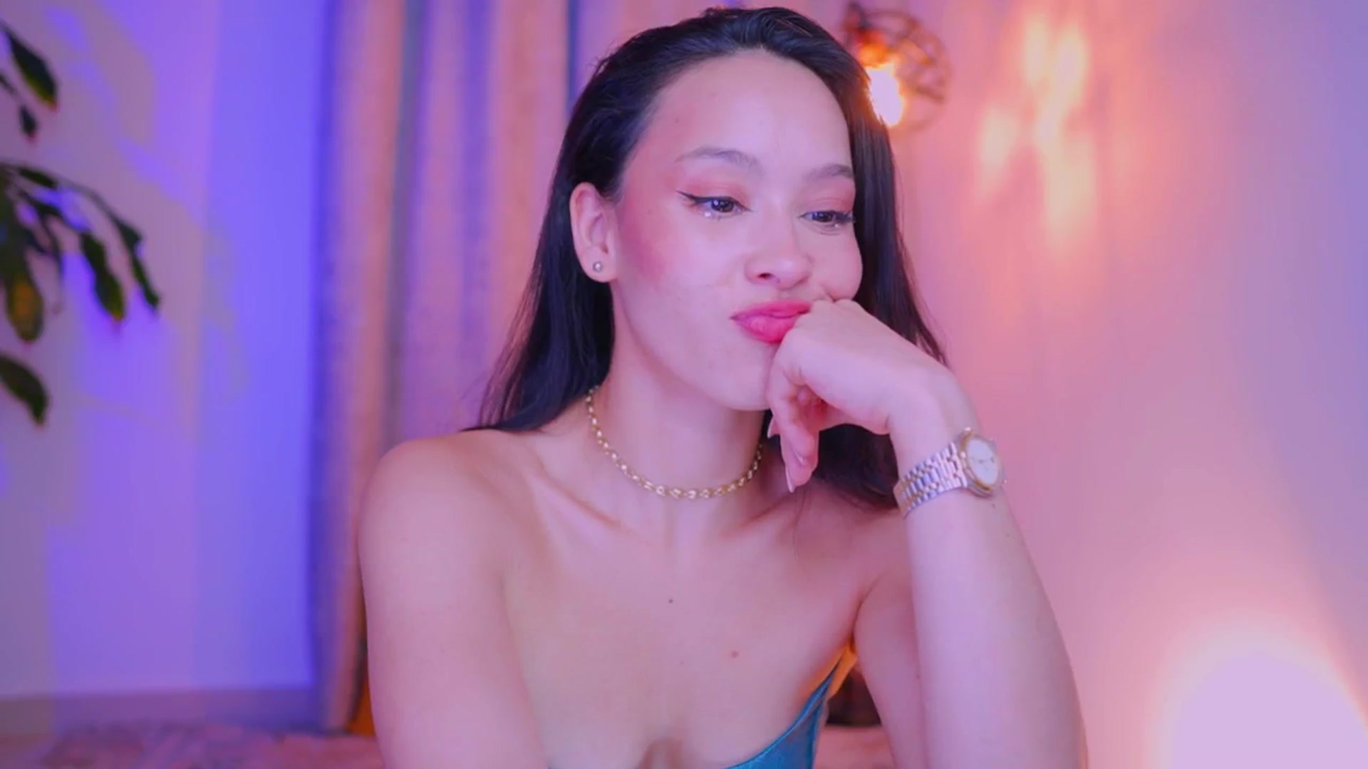Gallery image thumbnail from AlejaVibe's myfreecams stream on, 07/23/2024, 08:32 image 3 of 20