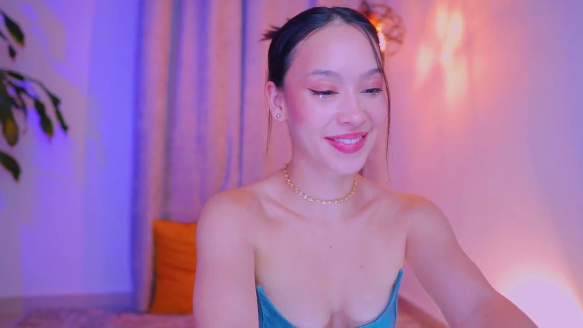 Gallery image thumbnail from AlejaVibe's myfreecams stream on, 07/23/2024, 08:32 image 5 of 20