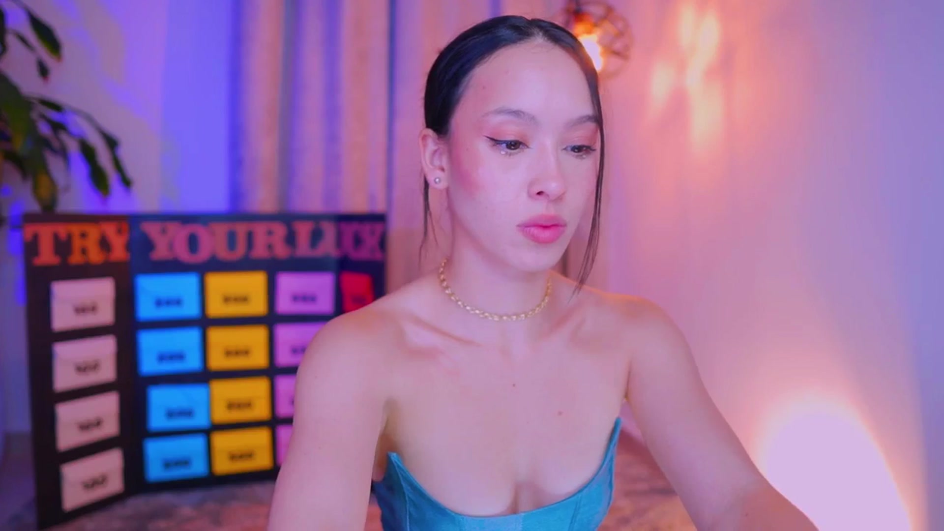 Gallery image thumbnail from AlejaVibe's myfreecams stream on, 07/23/2024, 08:32 image 14 of 20