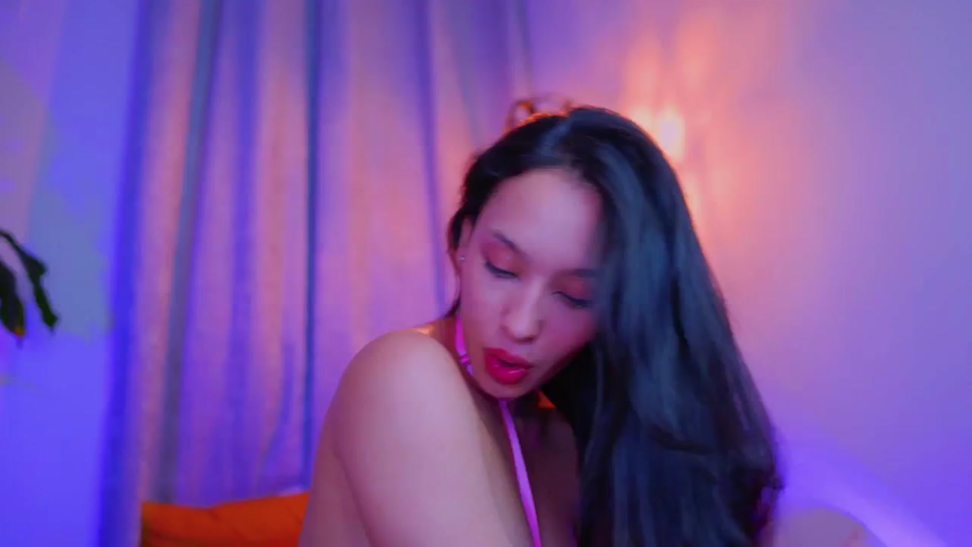 Gallery image thumbnail from AlejaVibe's myfreecams stream on, 07/24/2024, 06:53 image 20 of 20