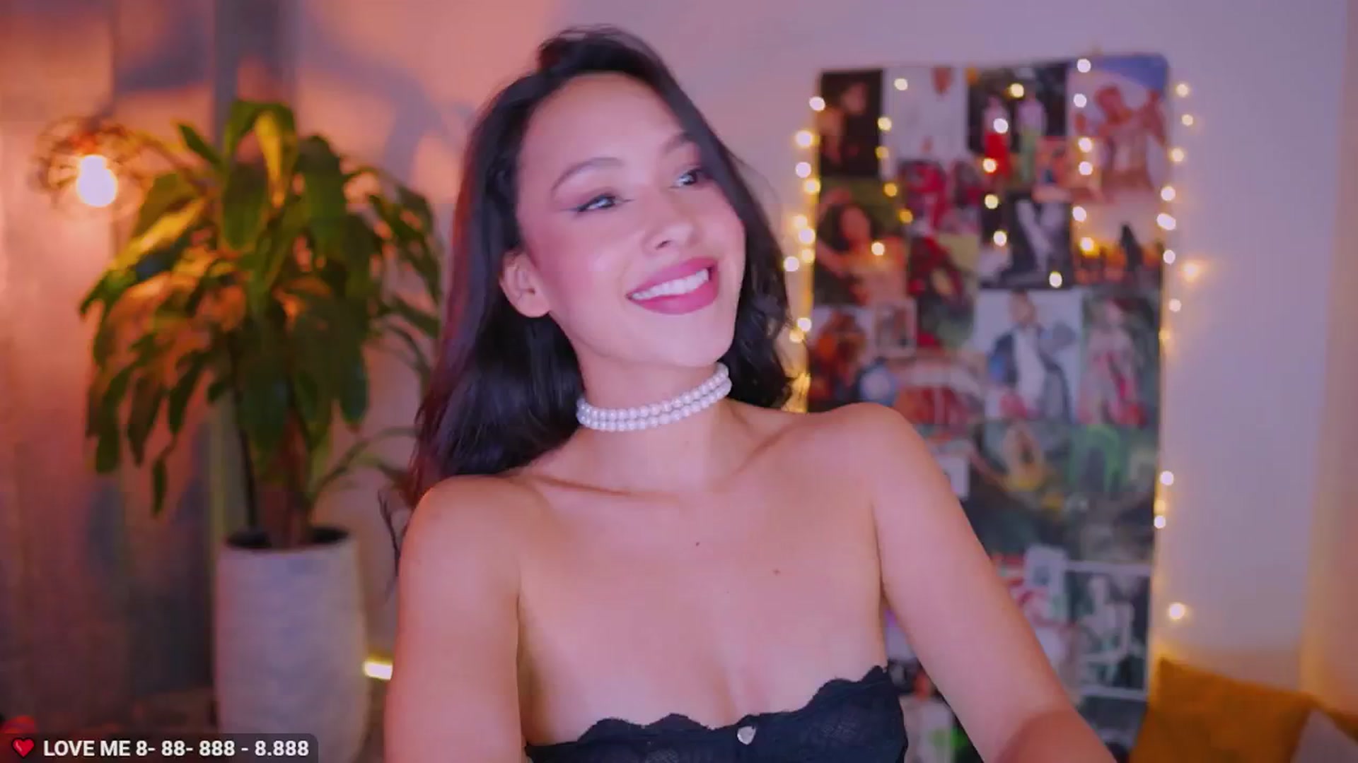 Gallery image thumbnail from AlejaVibe's myfreecams stream on, 11/17/2024, 22:26 image 10 of 20