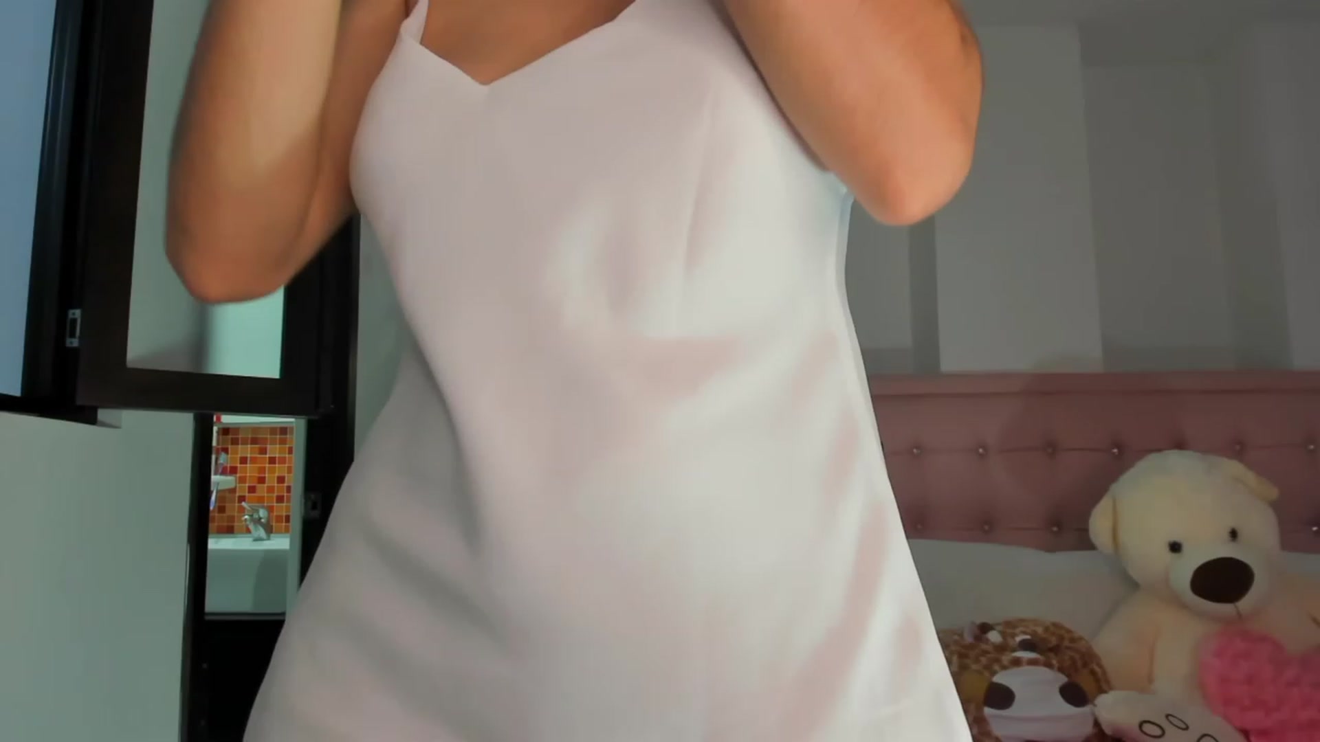 Gallery image thumbnail from Aleja_21's myfreecams stream on, 11/24/2022, 08:44 image 19 of 20