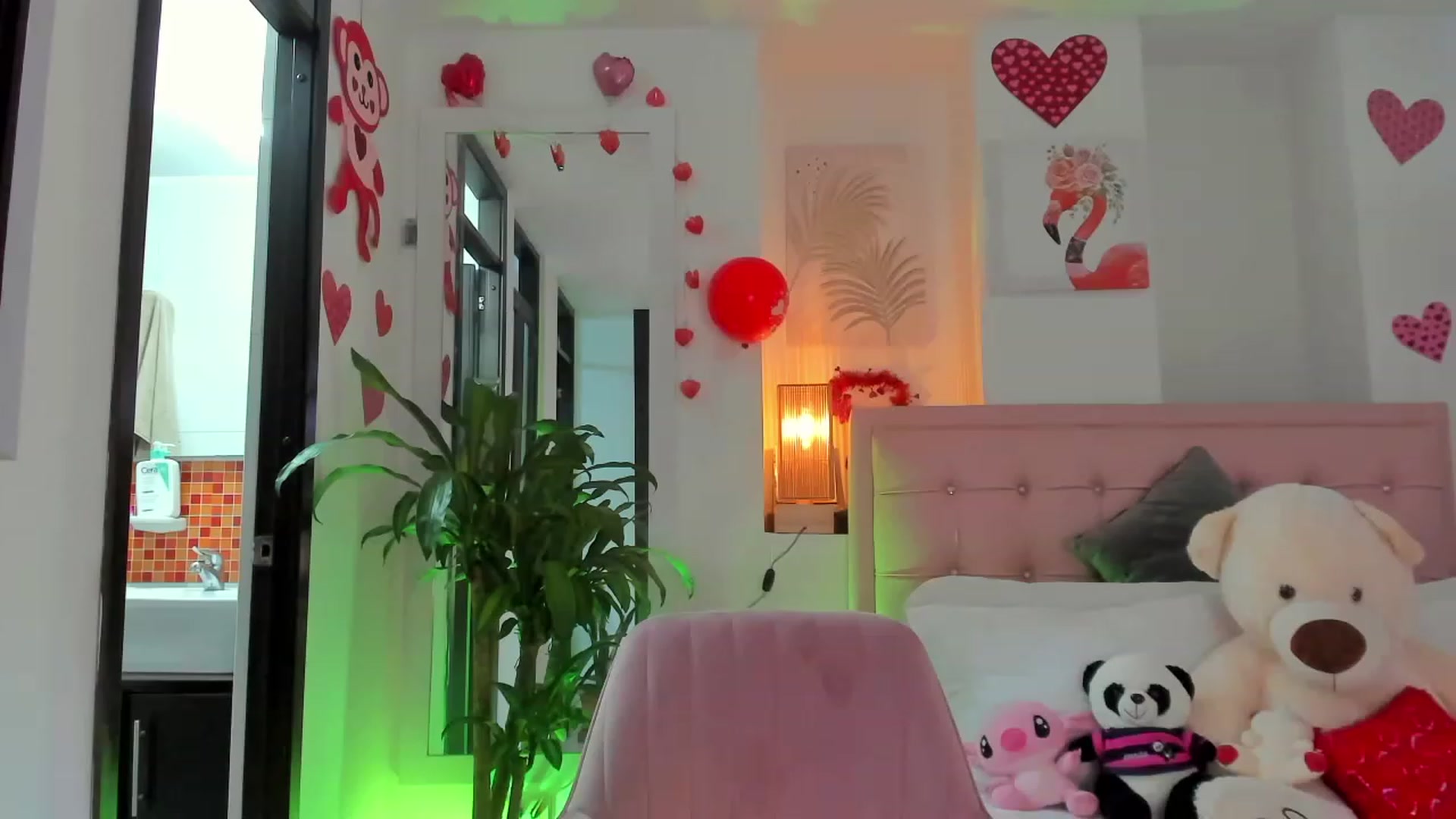 Gallery image thumbnail from Aleja_21's myfreecams stream on, 02/28/2023, 09:06 image 10 of 20