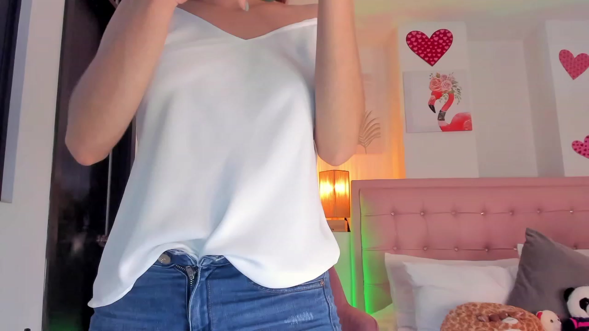 Gallery image thumbnail from Aleja_21's myfreecams stream on, 04/03/2023, 03:05 image 16 of 20