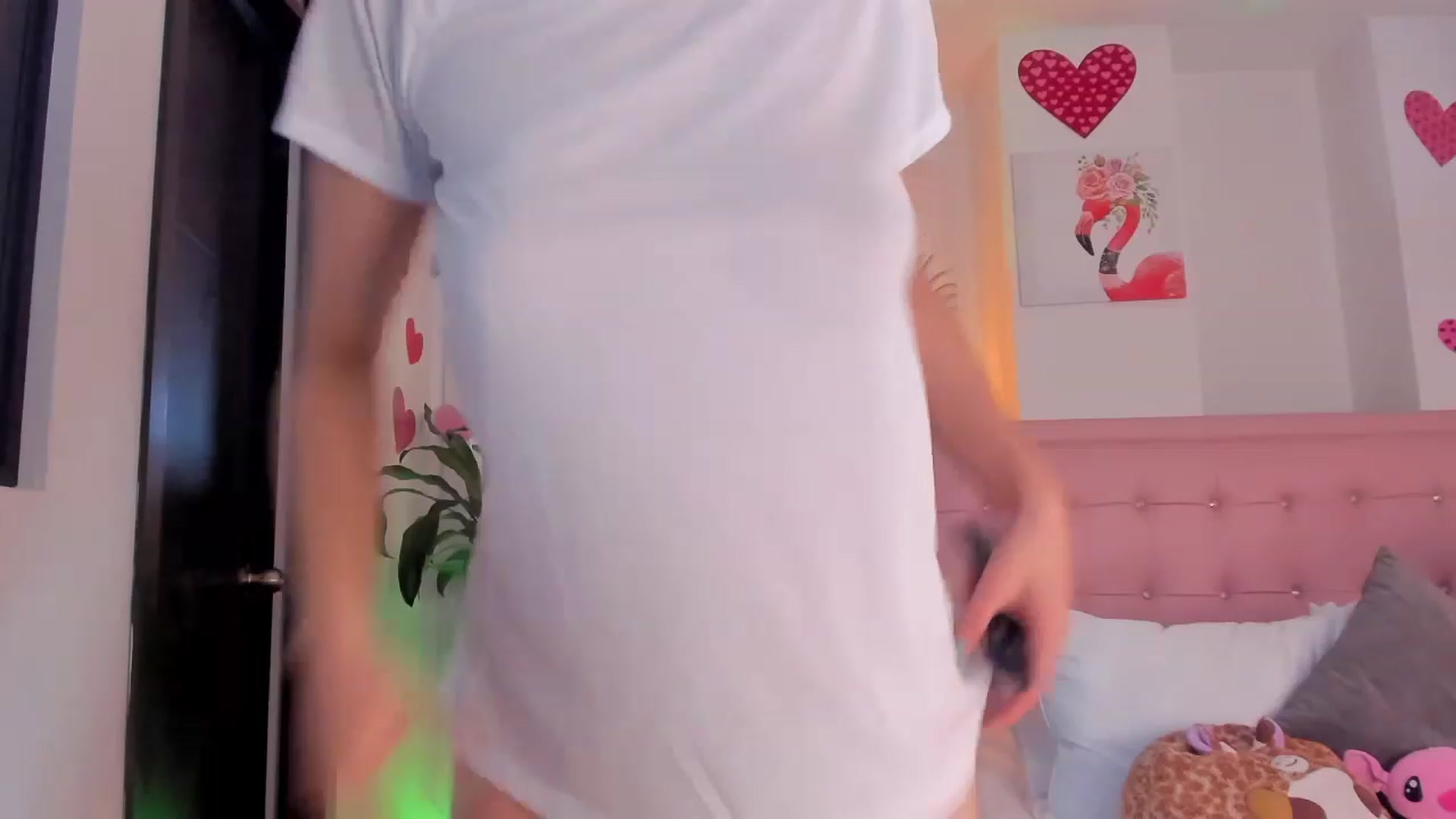 Gallery image thumbnail from Aleja_21's myfreecams stream on, 04/04/2023, 07:56 image 4 of 20