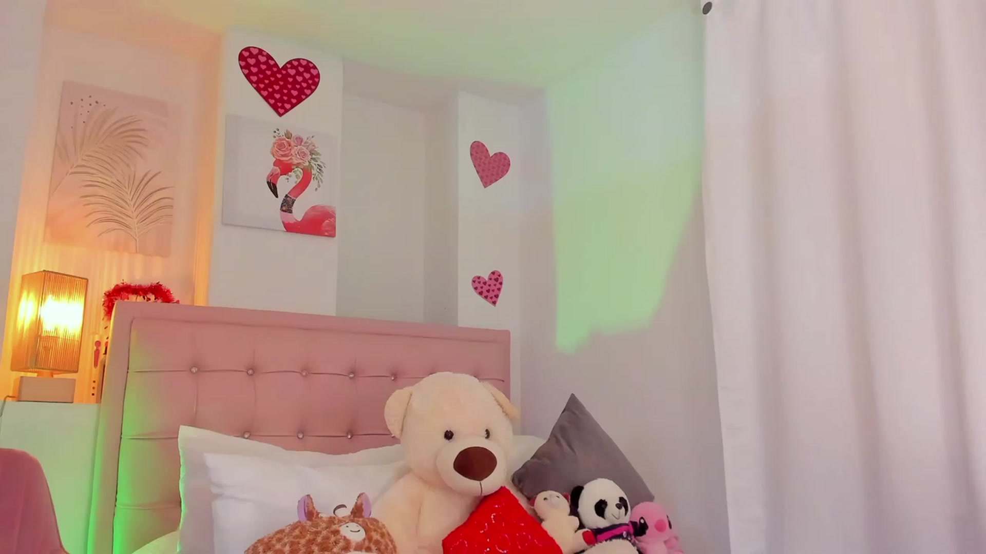 Gallery image thumbnail from Aleja_21's myfreecams stream on, 04/09/2023, 02:52 image 5 of 20