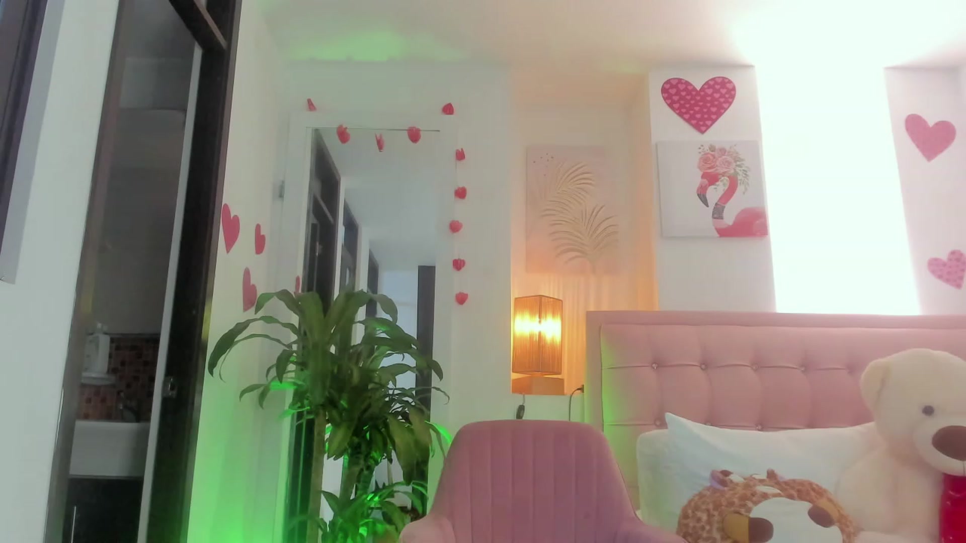 Gallery image thumbnail from Aleja_21's myfreecams stream on, 04/23/2023, 04:21 image 19 of 20