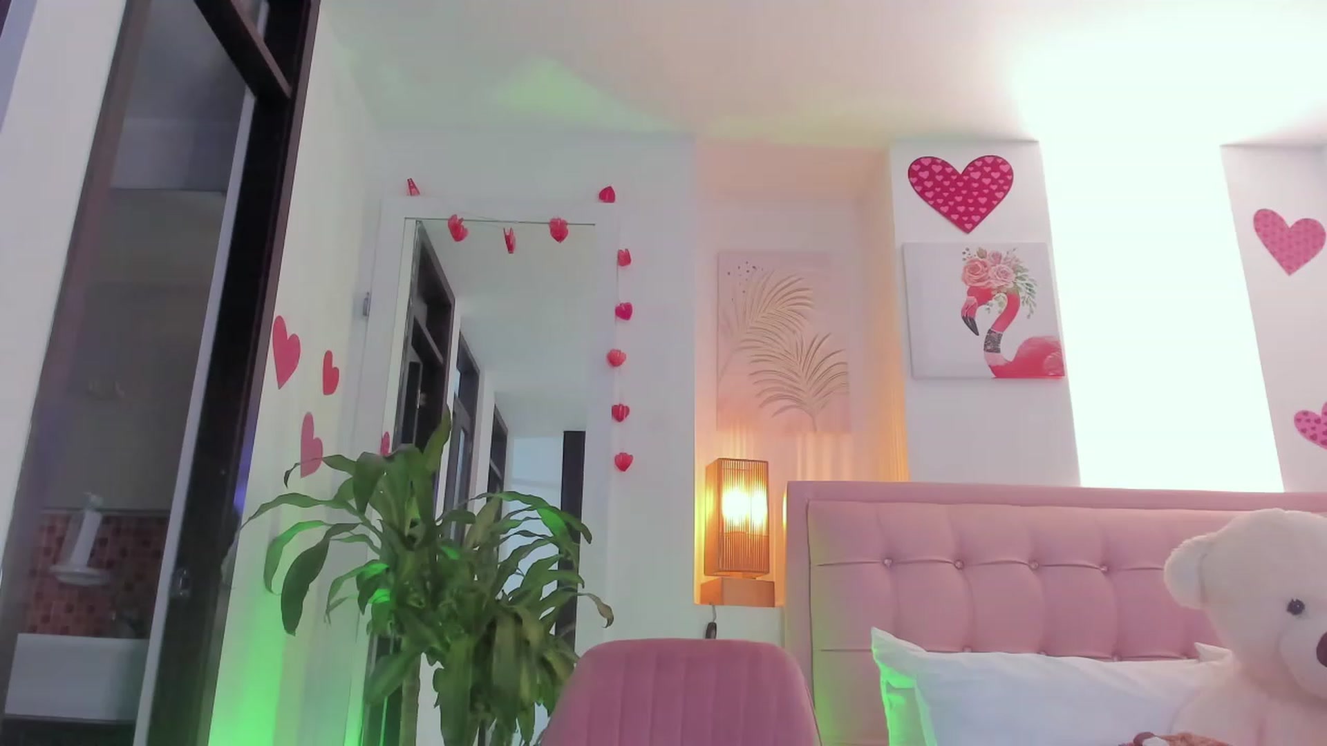 Gallery image thumbnail from Aleja_21's myfreecams stream on, 05/01/2023, 04:46 image 13 of 20