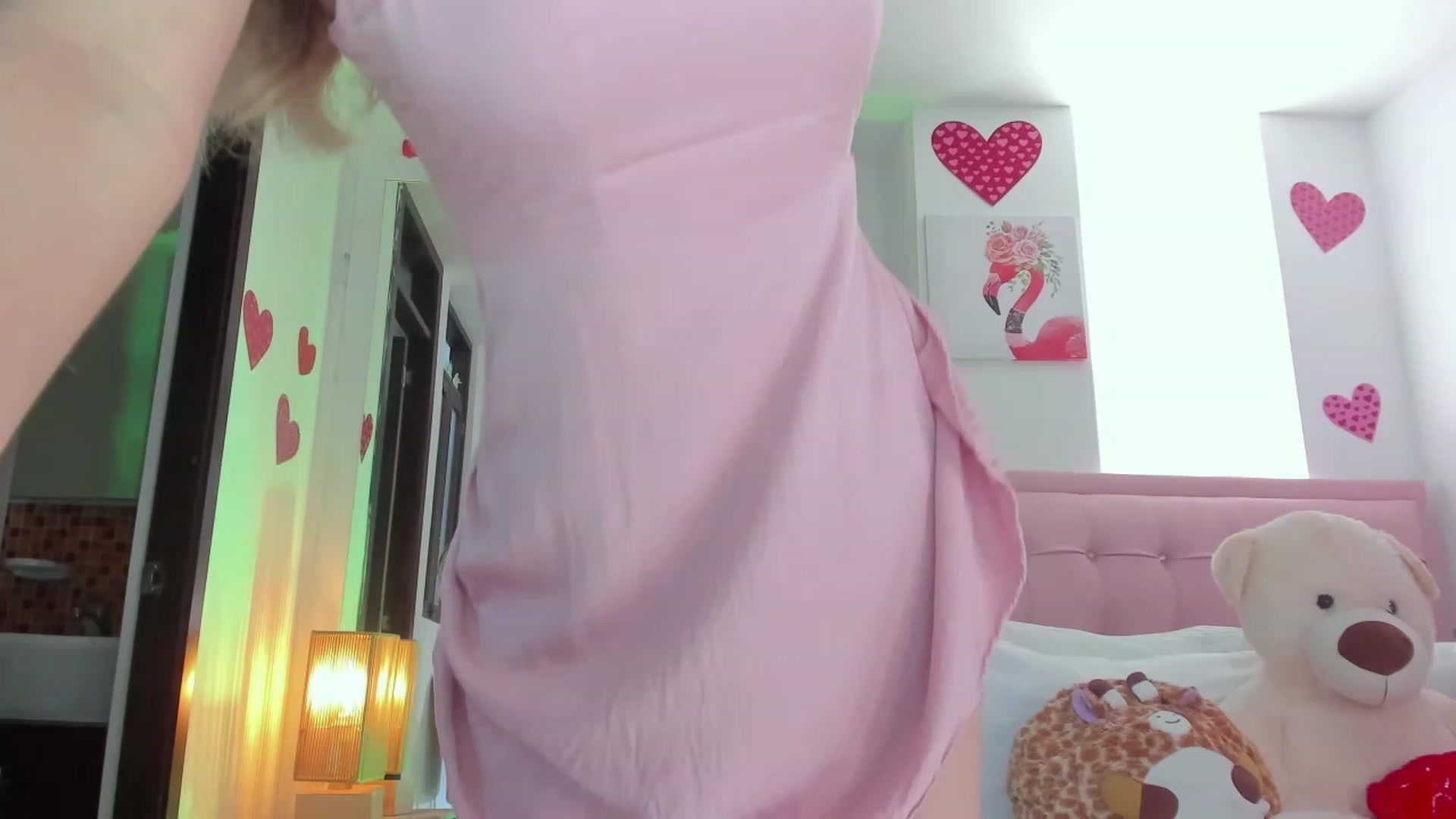 Gallery image thumbnail from Aleja_21's myfreecams stream on, 07/04/2023, 01:13 image 17 of 20