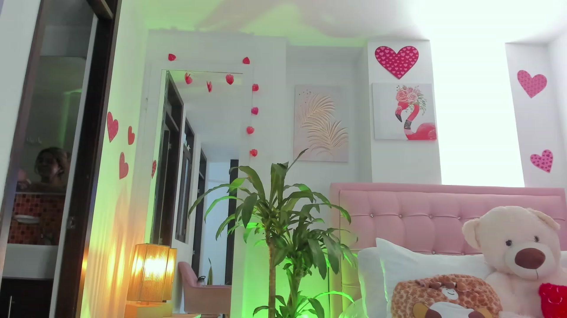 Gallery image thumbnail from Aleja_21's myfreecams stream on, 07/06/2023, 04:25 image 4 of 20