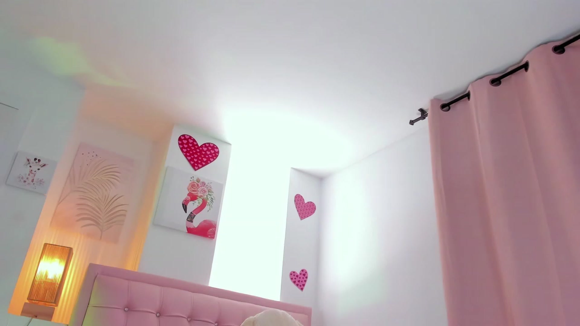 Gallery image thumbnail from Aleja_21's myfreecams stream on, 08/05/2023, 01:45 image 1 of 20