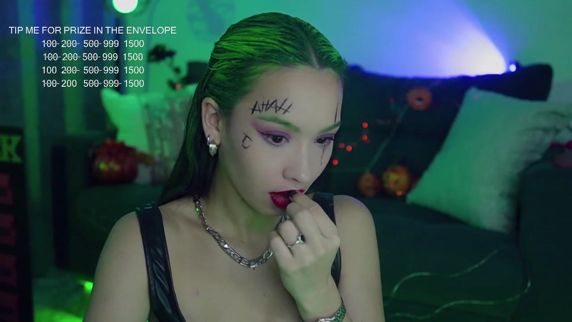 Gallery image thumbnail from Alejaween's myfreecams stream on, 10/23/2023, 04:05 image 18 of 20