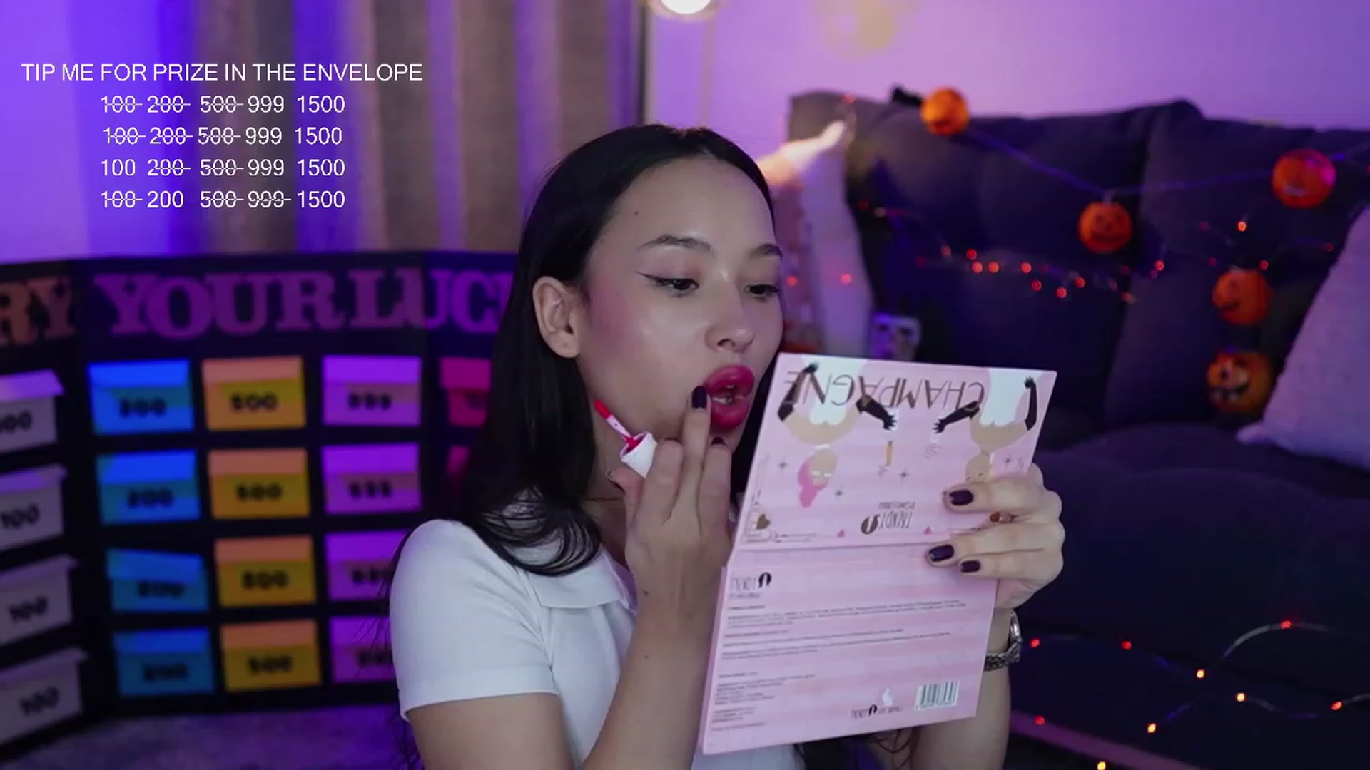 Gallery image thumbnail from Alejaween's myfreecams stream on, 10/24/2023, 15:43 image 16 of 20
