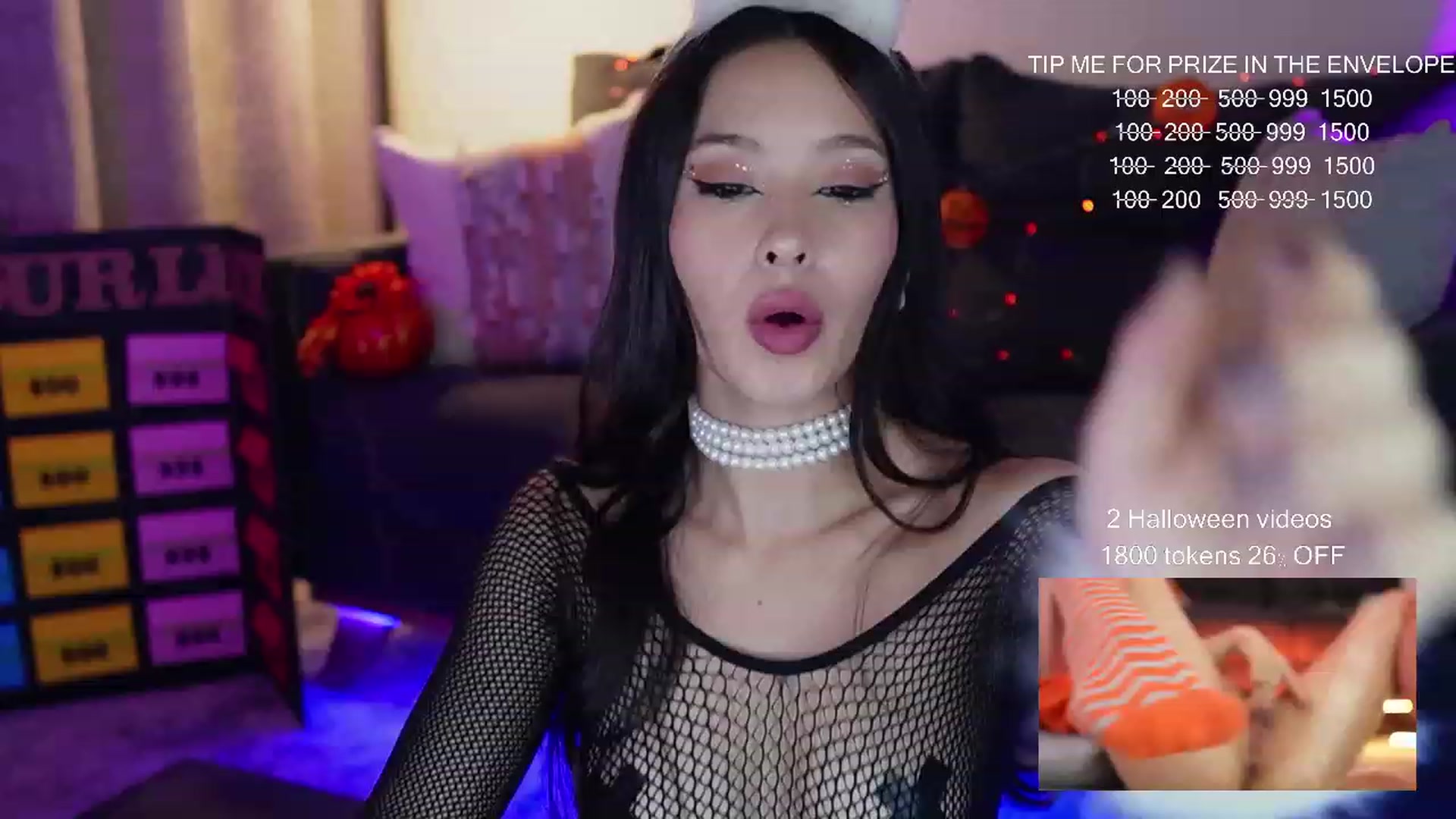 Gallery image thumbnail from Alejaween's myfreecams stream on, 10/27/2023, 06:10 image 4 of 20
