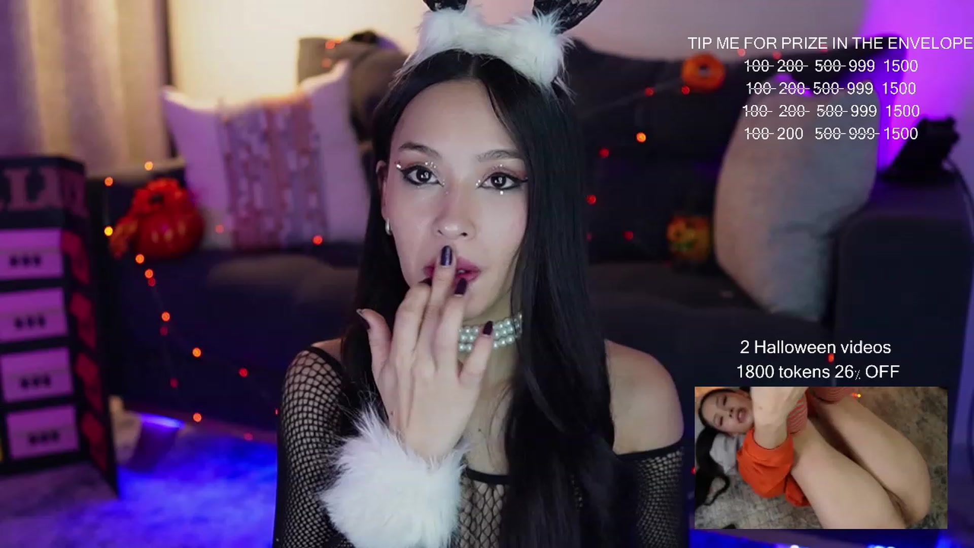 Gallery image thumbnail from Alejaween's myfreecams stream on, 10/27/2023, 06:10 image 12 of 20