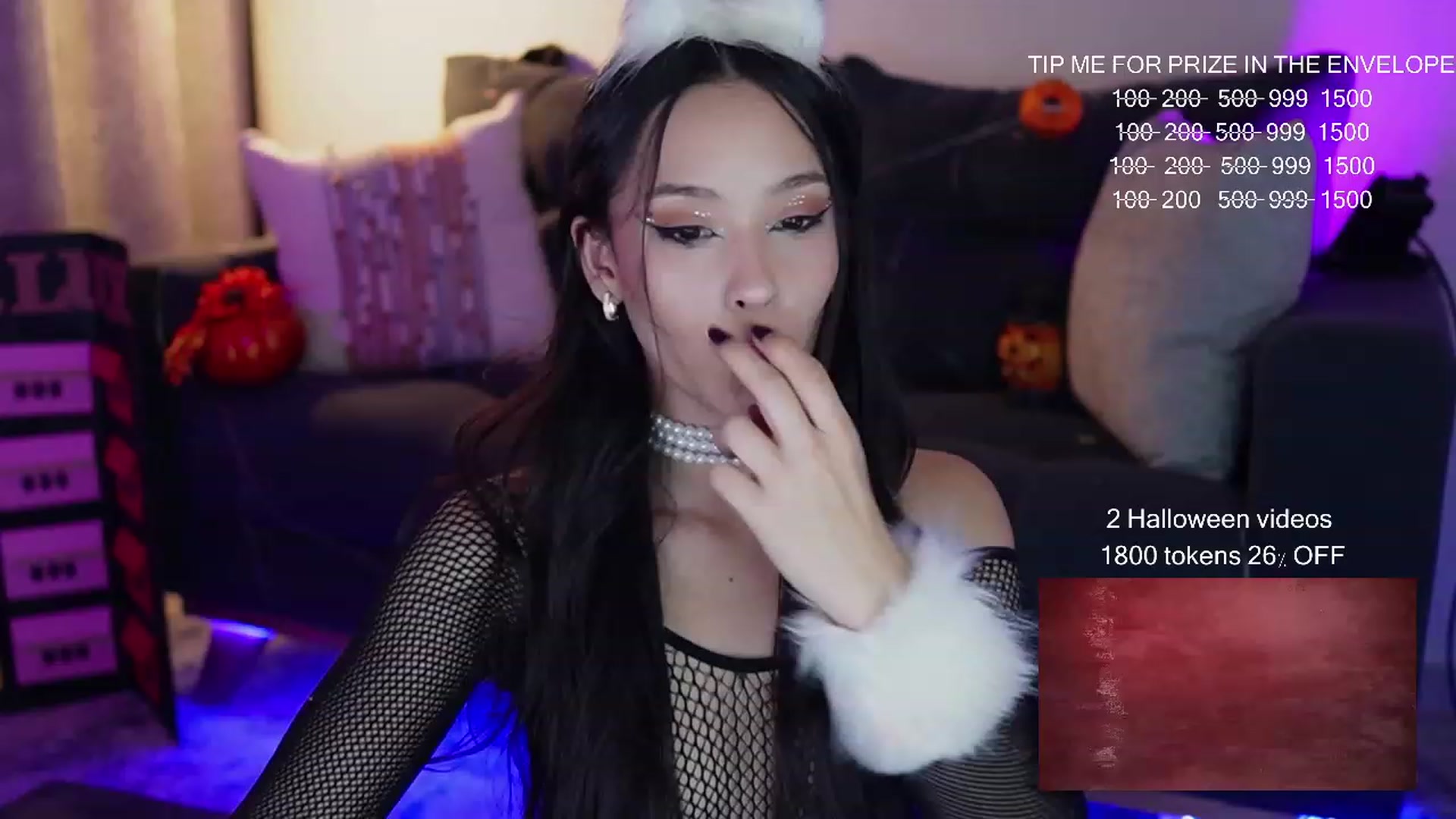Gallery image thumbnail from Alejaween's myfreecams stream on, 10/27/2023, 06:10 image 5 of 20