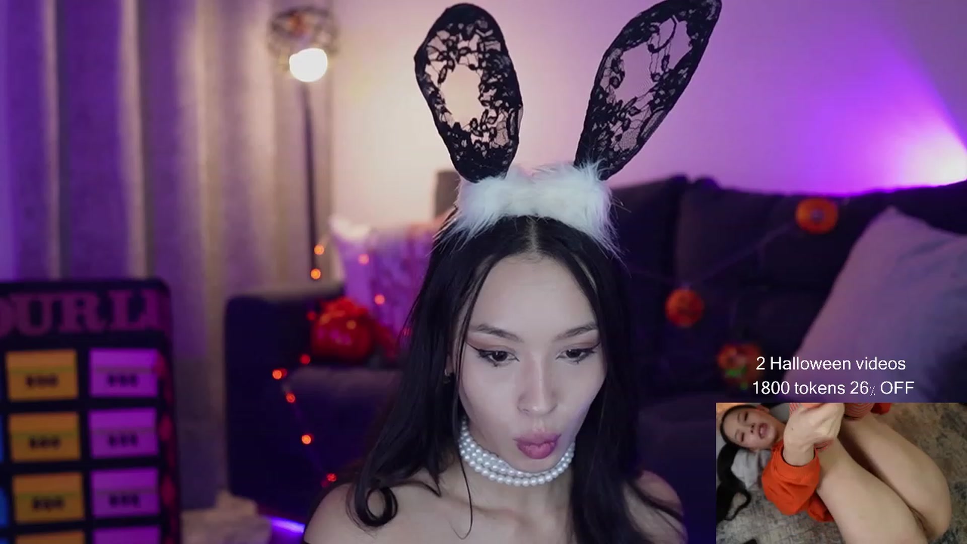 Gallery image thumbnail from Alejaween's myfreecams stream on, 10/28/2023, 06:23 image 3 of 20
