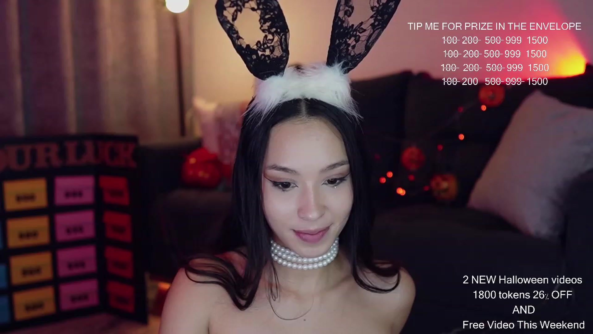 Gallery image thumbnail from Alejaween's myfreecams stream on, 10/28/2023, 07:30 image 8 of 20