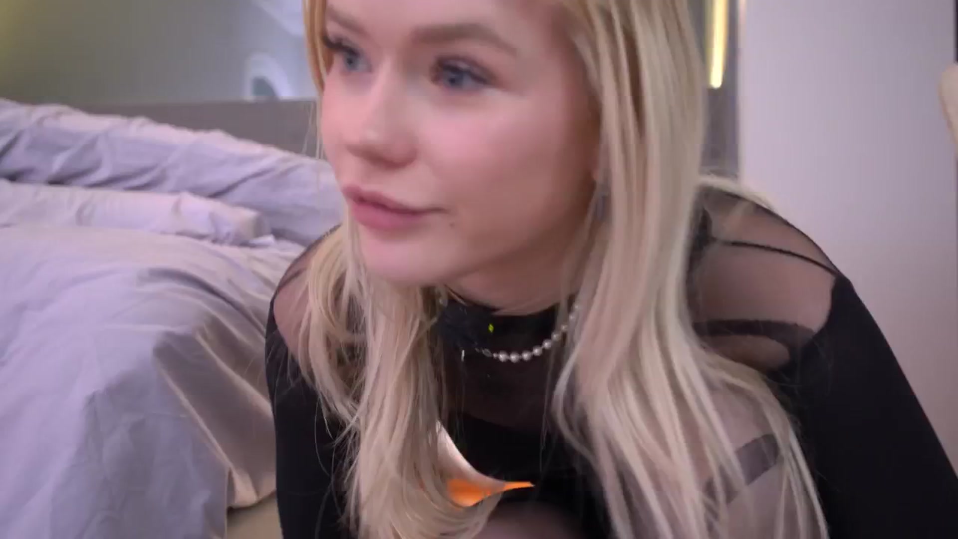 Gallery image thumbnail from AleksaLore's myfreecams stream on, 04/13/2026, 06:03 image 13 of 20
