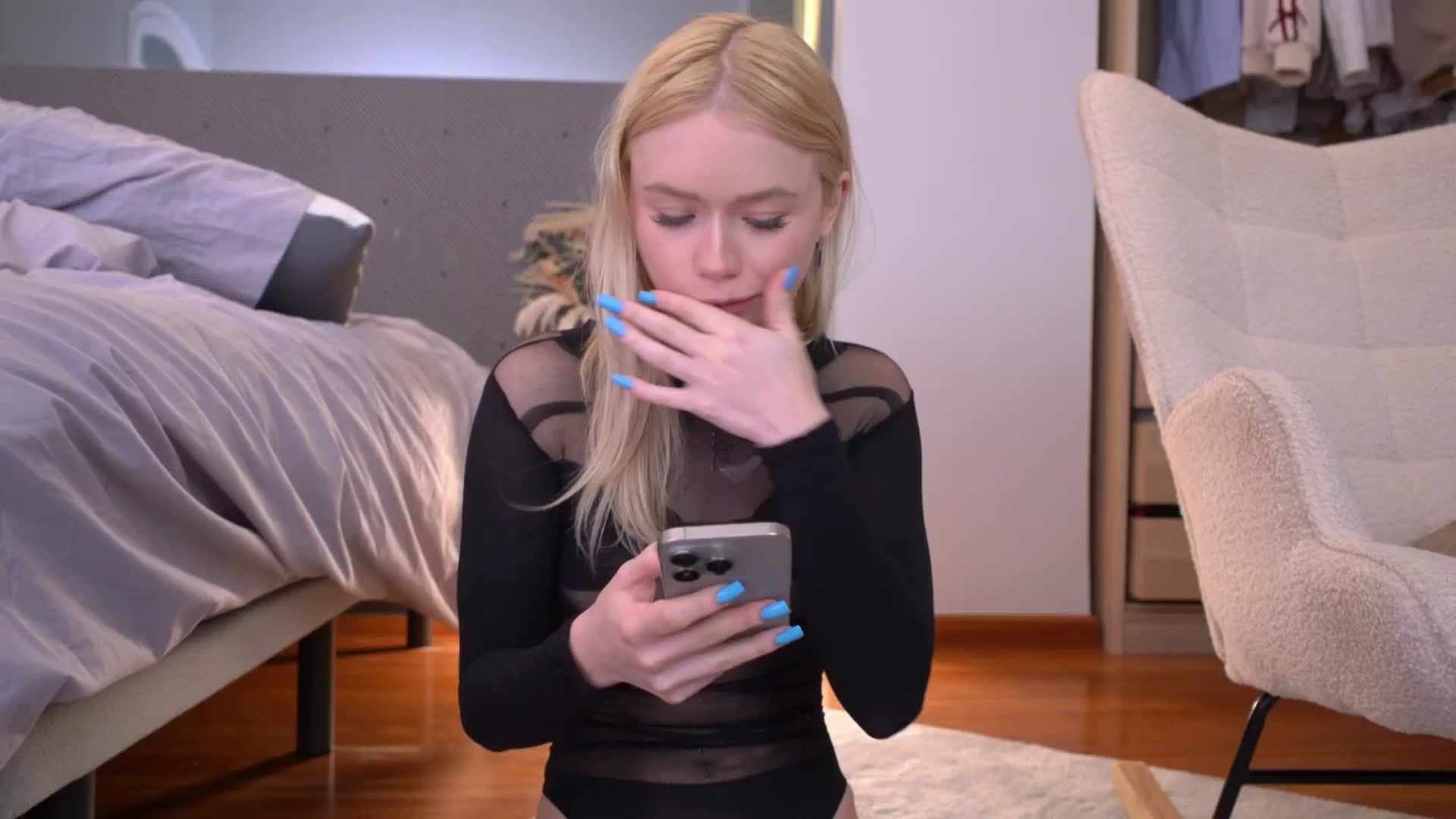 Gallery image thumbnail from AleksaLore's myfreecams stream on, 04/13/2026, 06:03 image 5 of 20