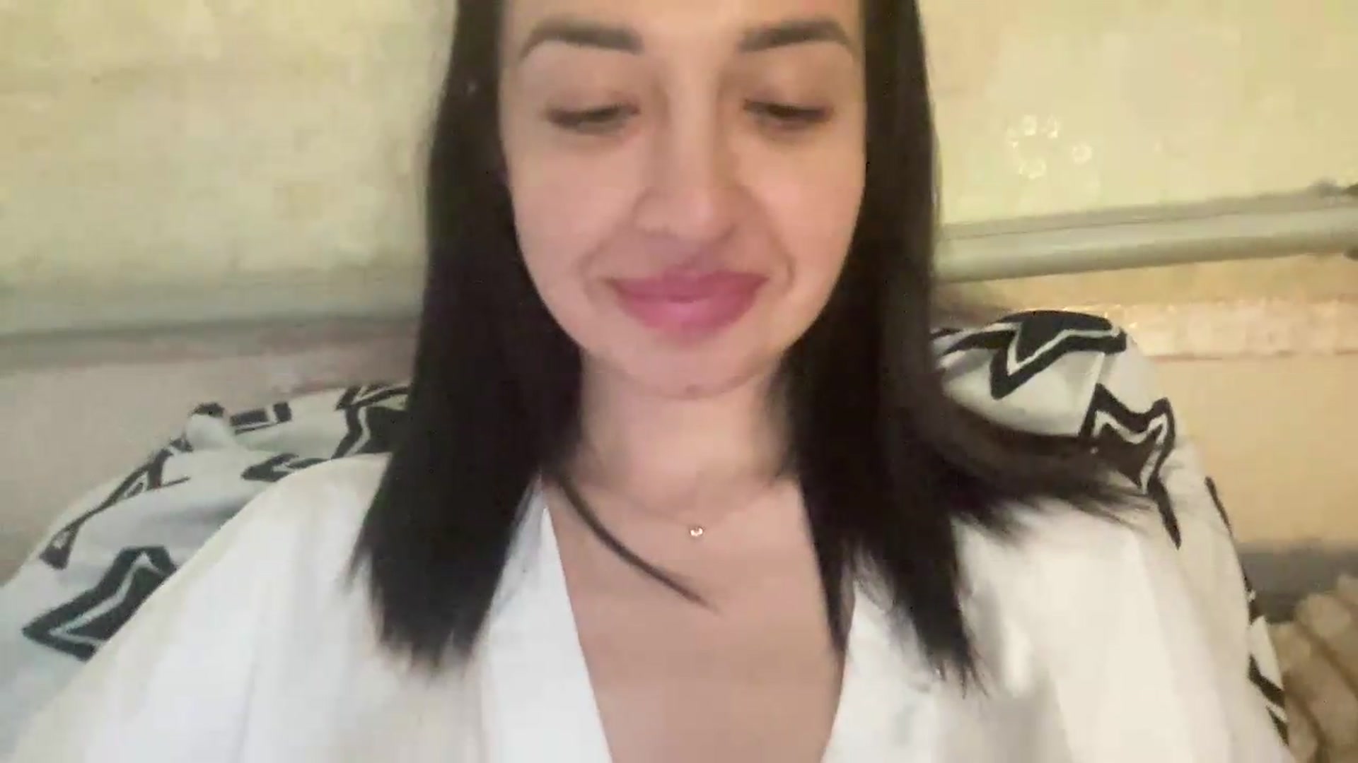 Gallery image thumbnail from AleksaVinci's myfreecams stream on, 07/10/2026, 11:51 image 18 of 20