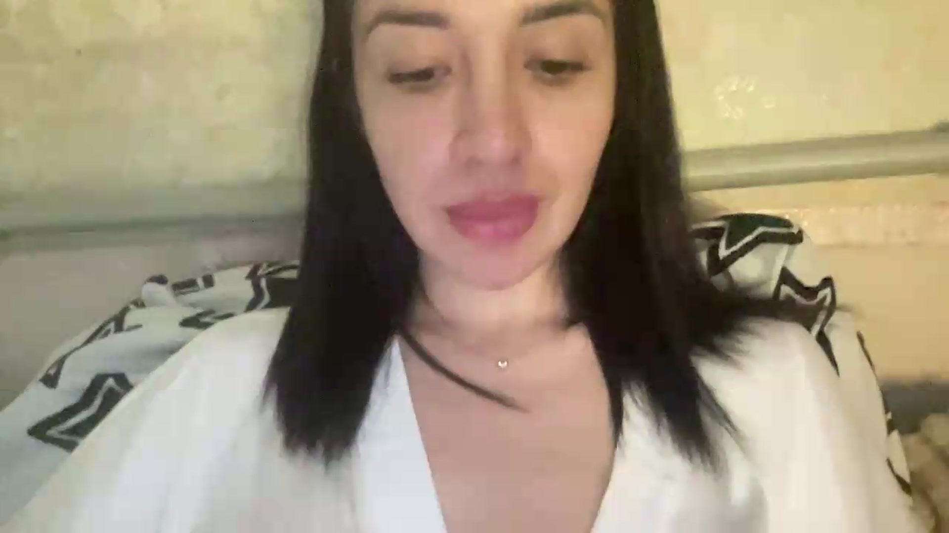 Gallery image thumbnail from AleksaVinci's myfreecams stream on, 07/10/2026, 11:51 image 12 of 20