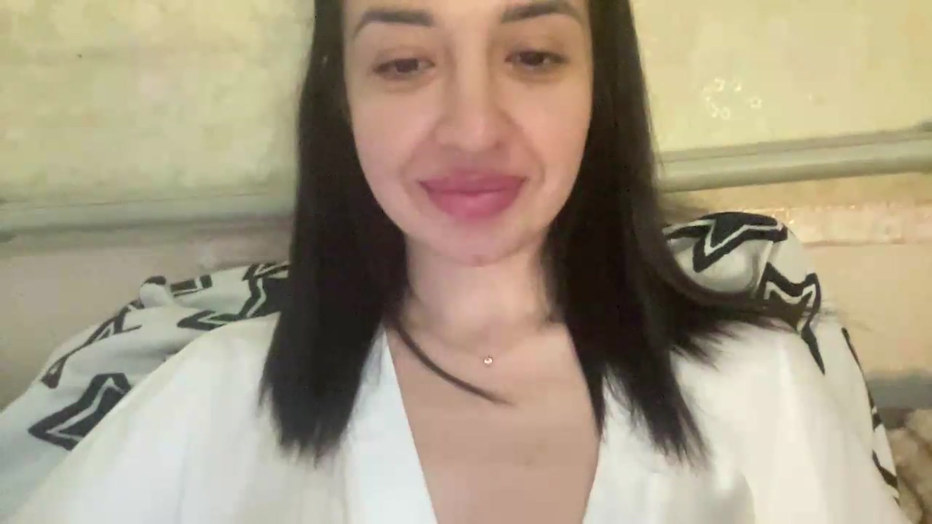 Gallery image thumbnail from AleksaVinci's myfreecams stream on, 07/10/2026, 11:51 image 15 of 20