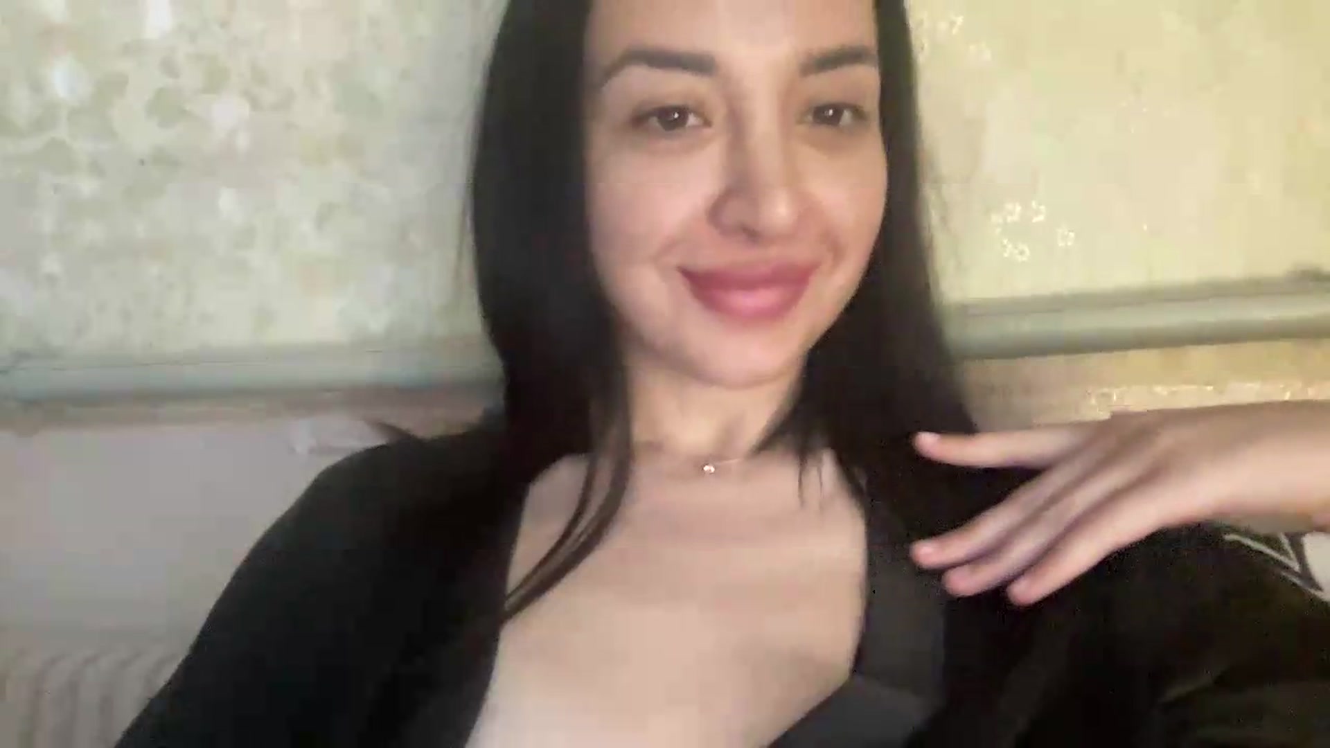 Gallery image thumbnail from AleksaVinci's myfreecams stream on, 07/16/2026, 11:24 image 15 of 20