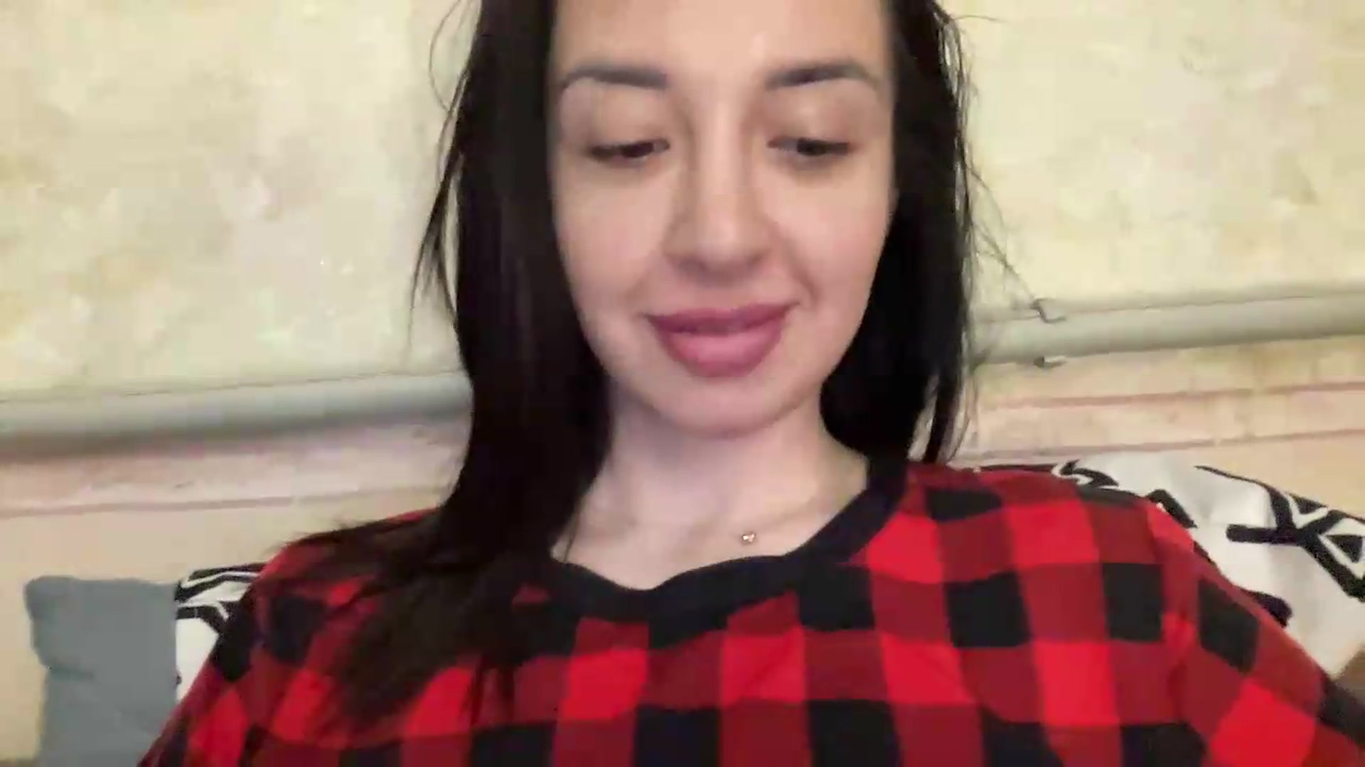 Gallery image thumbnail from AleksaVinci's myfreecams stream on, 07/19/2026, 12:01 image 9 of 20